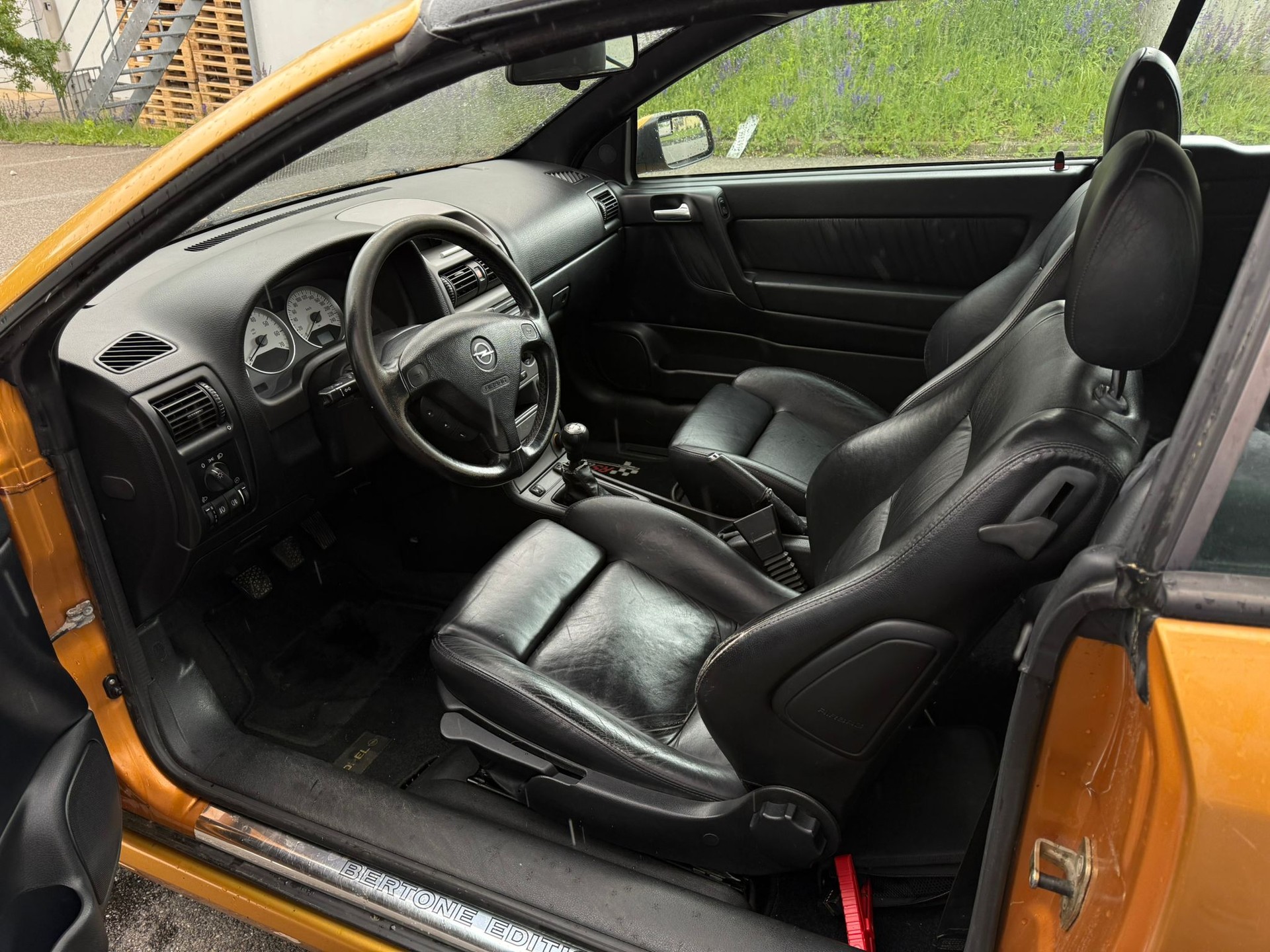 OPEL Astra Cabriolet 1.8i 16V Bertone Edition-image-7