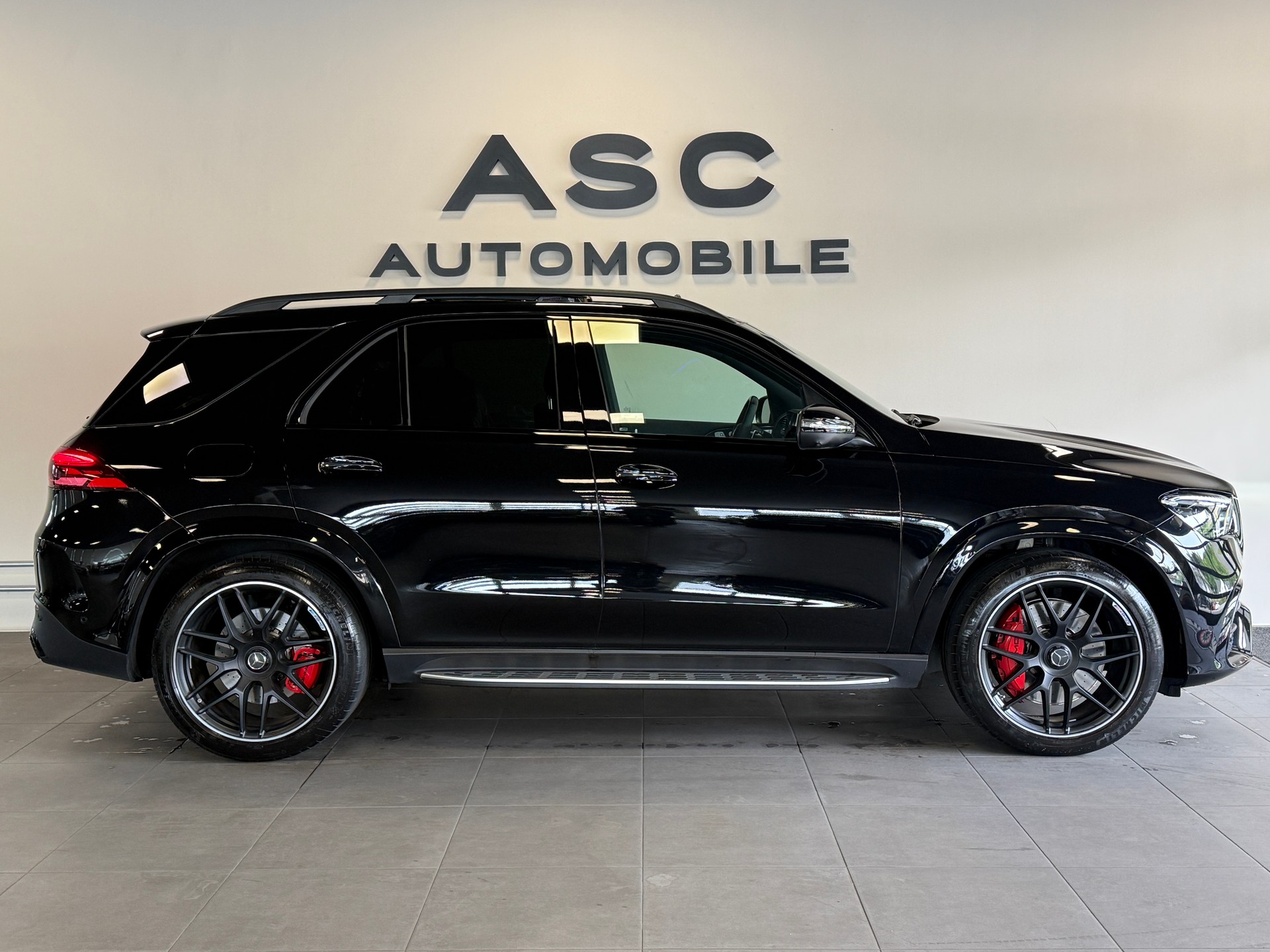 MERCEDES-BENZ GLE 63 S AMG 4Matic+ 9G-Speedshift-showroom-element-1