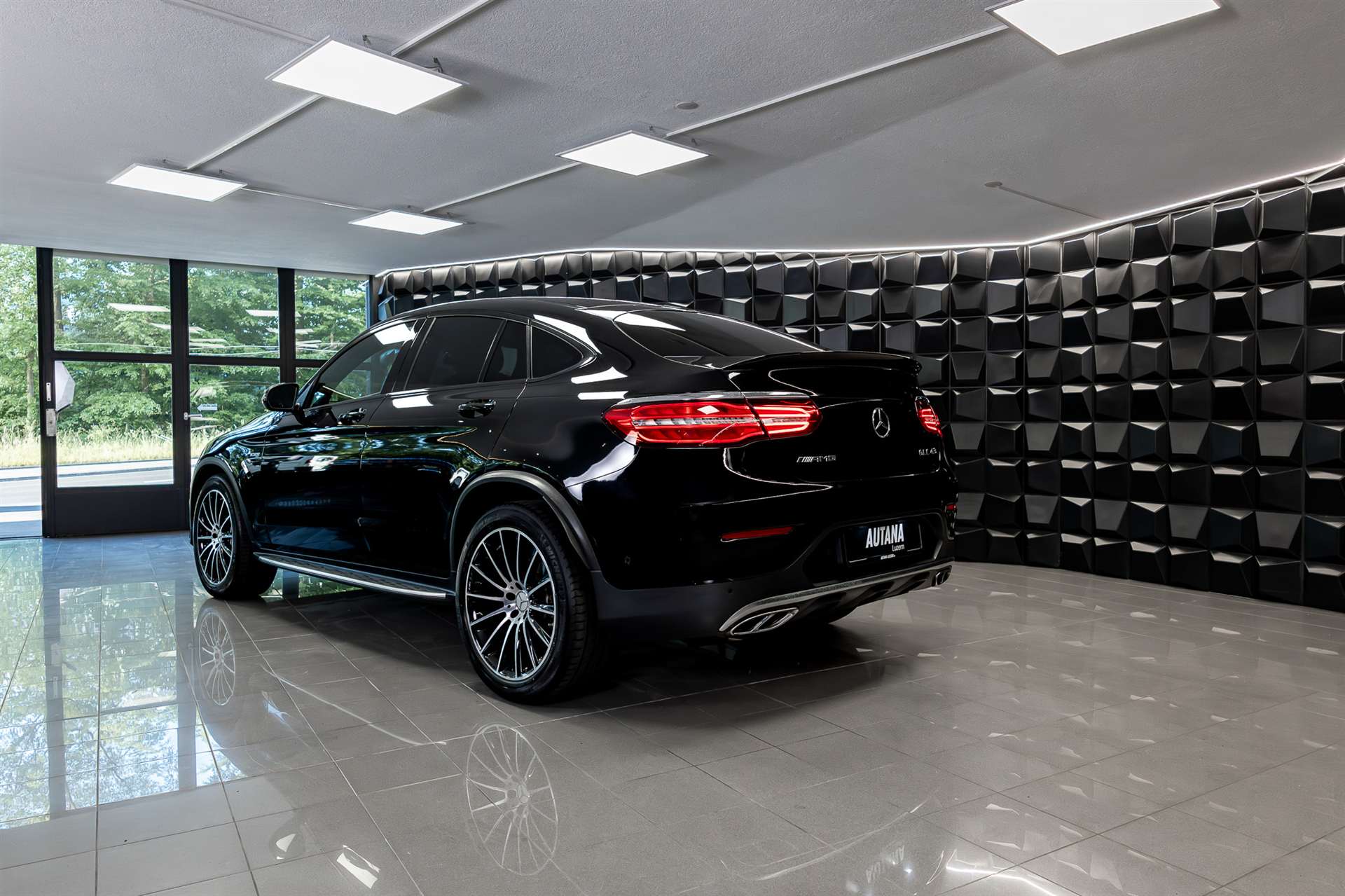 MERCEDES-BENZ GLC Coupé 43 AMG 4Matic 9G-Tronic-showroom-element-2