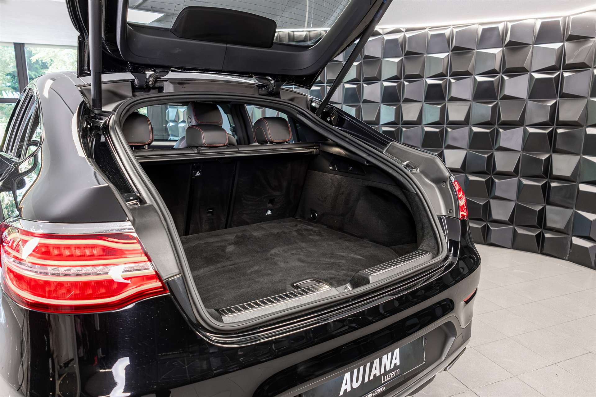 MERCEDES-BENZ GLC Coupé 43 AMG 4Matic 9G-Tronic-image-24