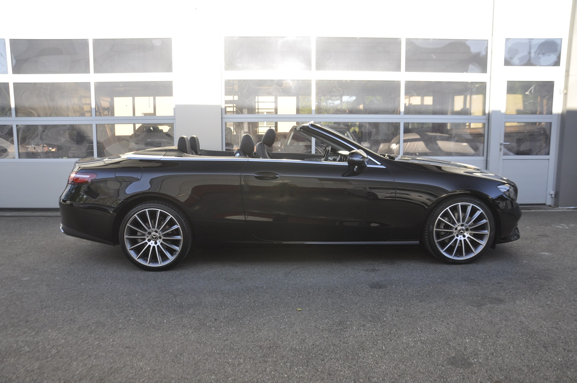 MERCEDES-BENZ E 200 Cabriolet Avantgarde 9G-Tronic-image-14