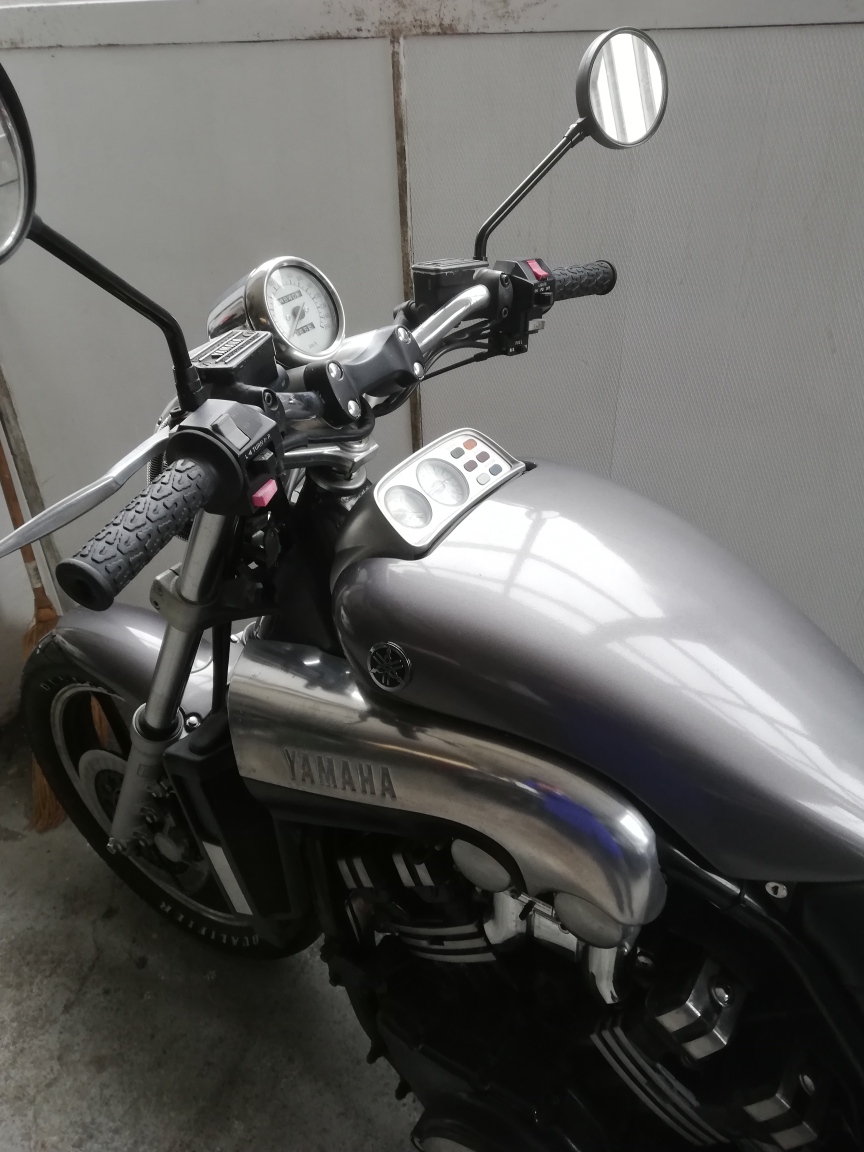 YAMAHA V-Max VMX 1200-image-4