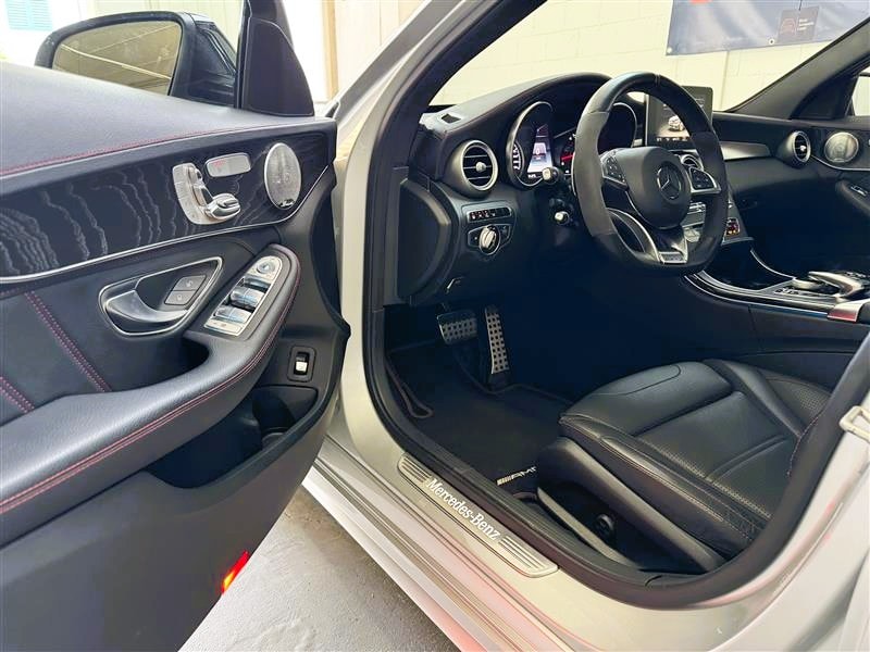 MERCEDES-BENZ C 450 AMG 4Matic 7G-Tronic-image-4