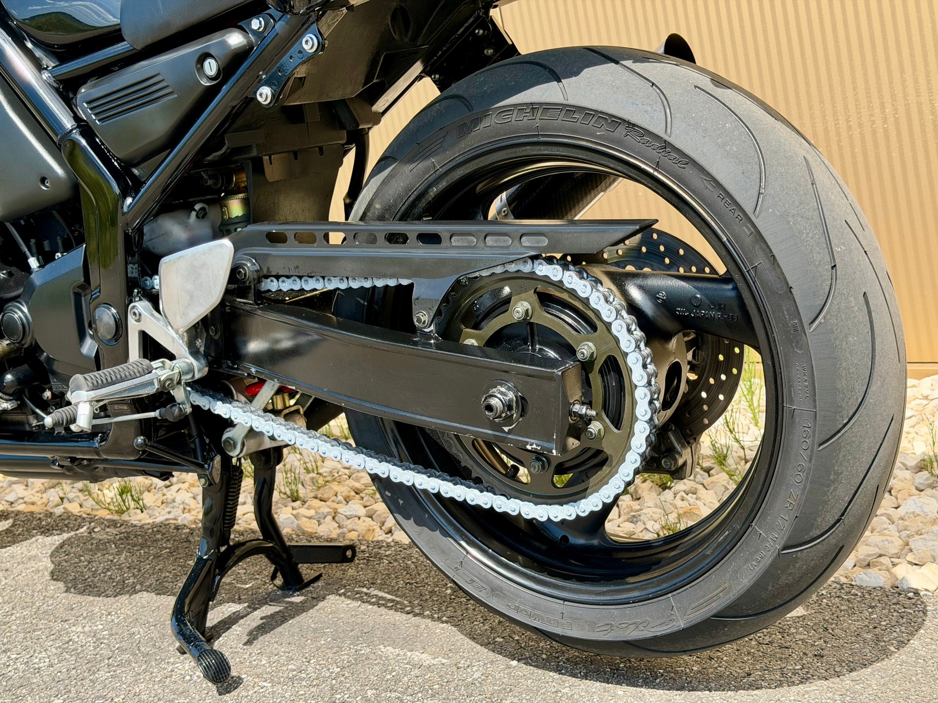 YAMAHA FZS 600 Fazer-image-13
