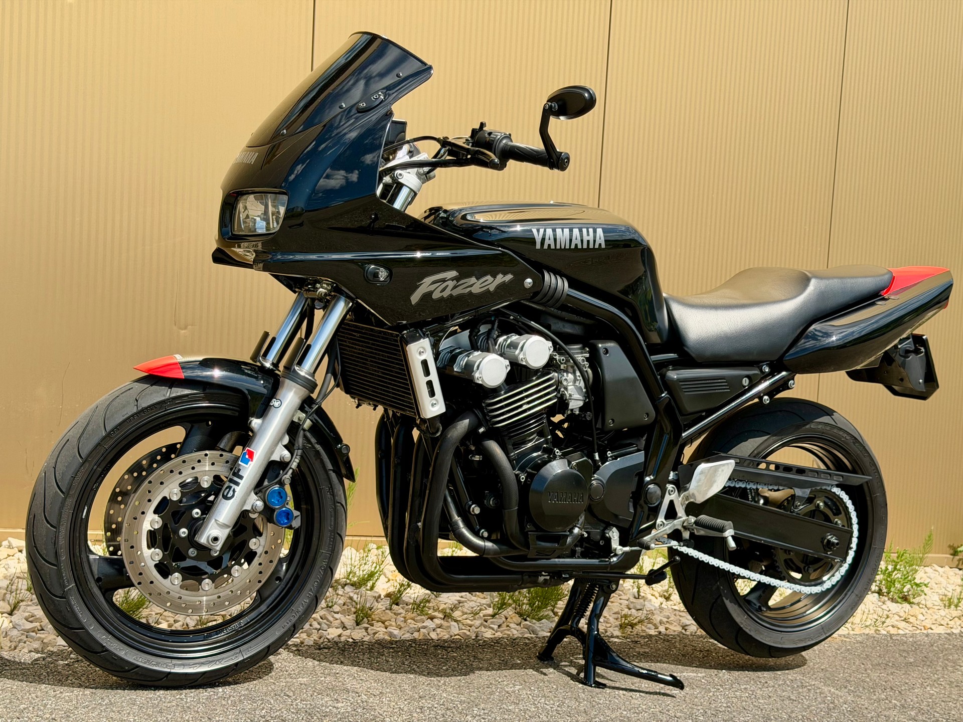 YAMAHA FZS 600 Fazer-image-9