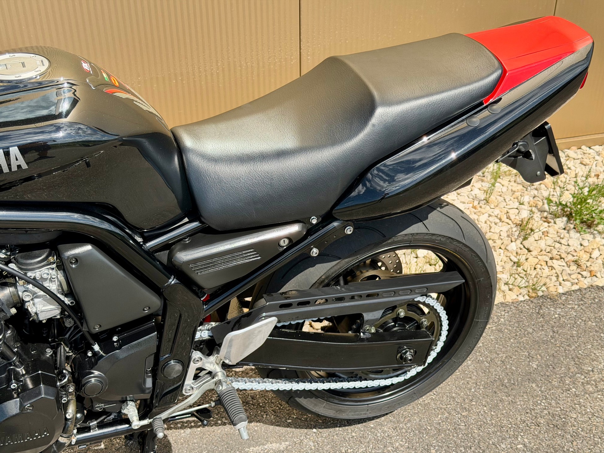 YAMAHA FZS 600 Fazer-image-14