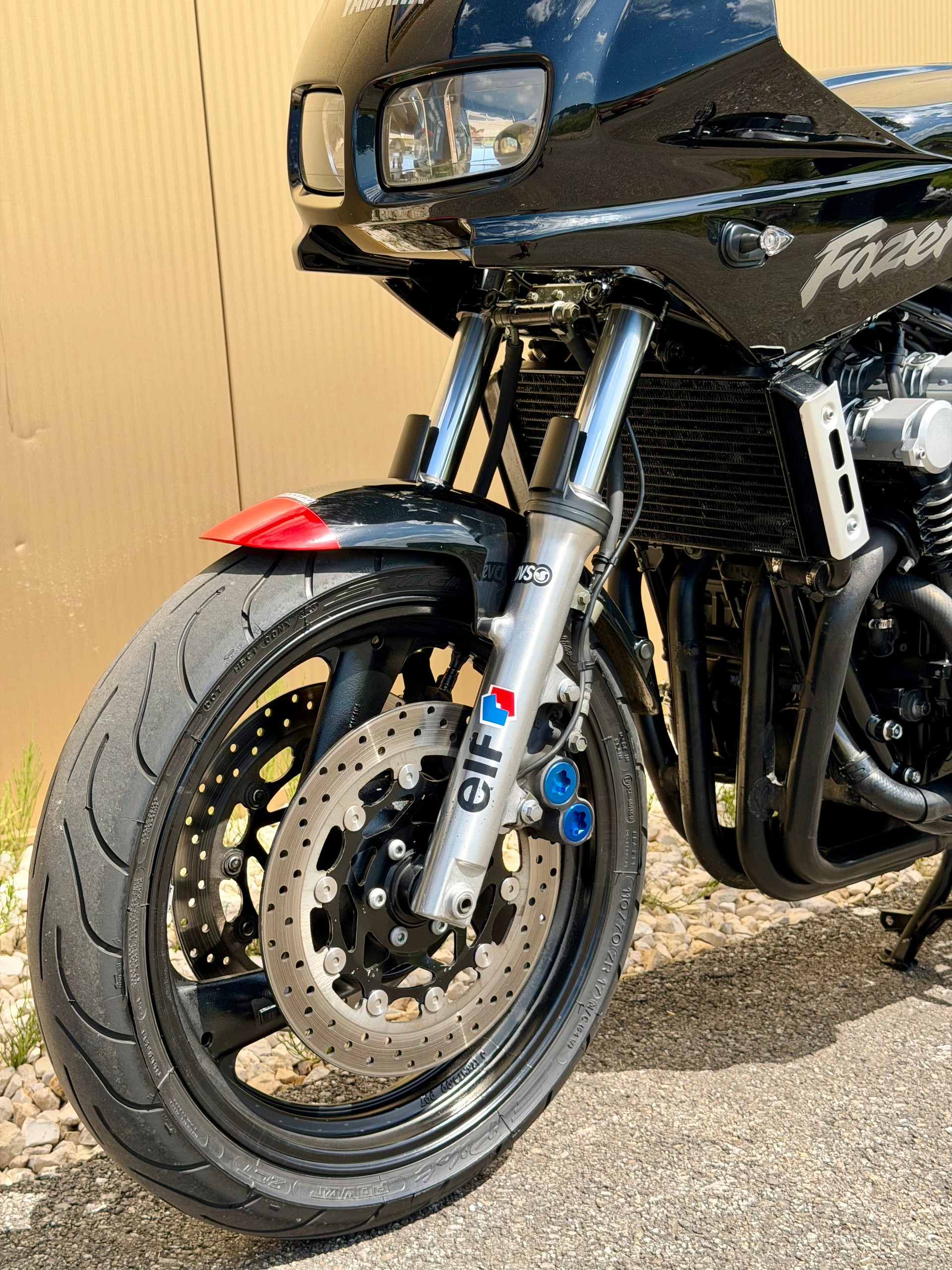 YAMAHA FZS 600 Fazer-image-8
