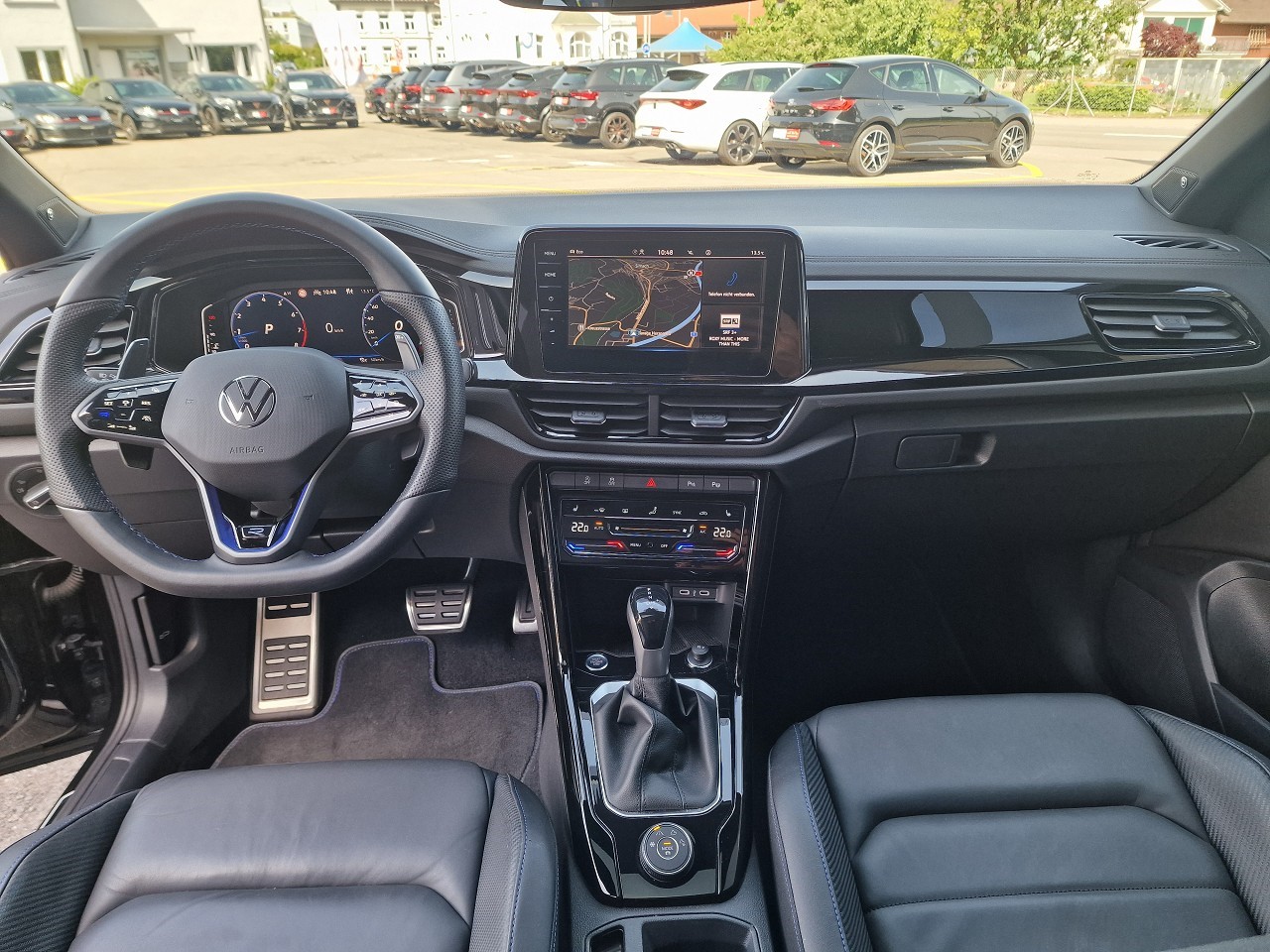 VW T-Roc 2.0 TSI R DSG 4Motion-image-12