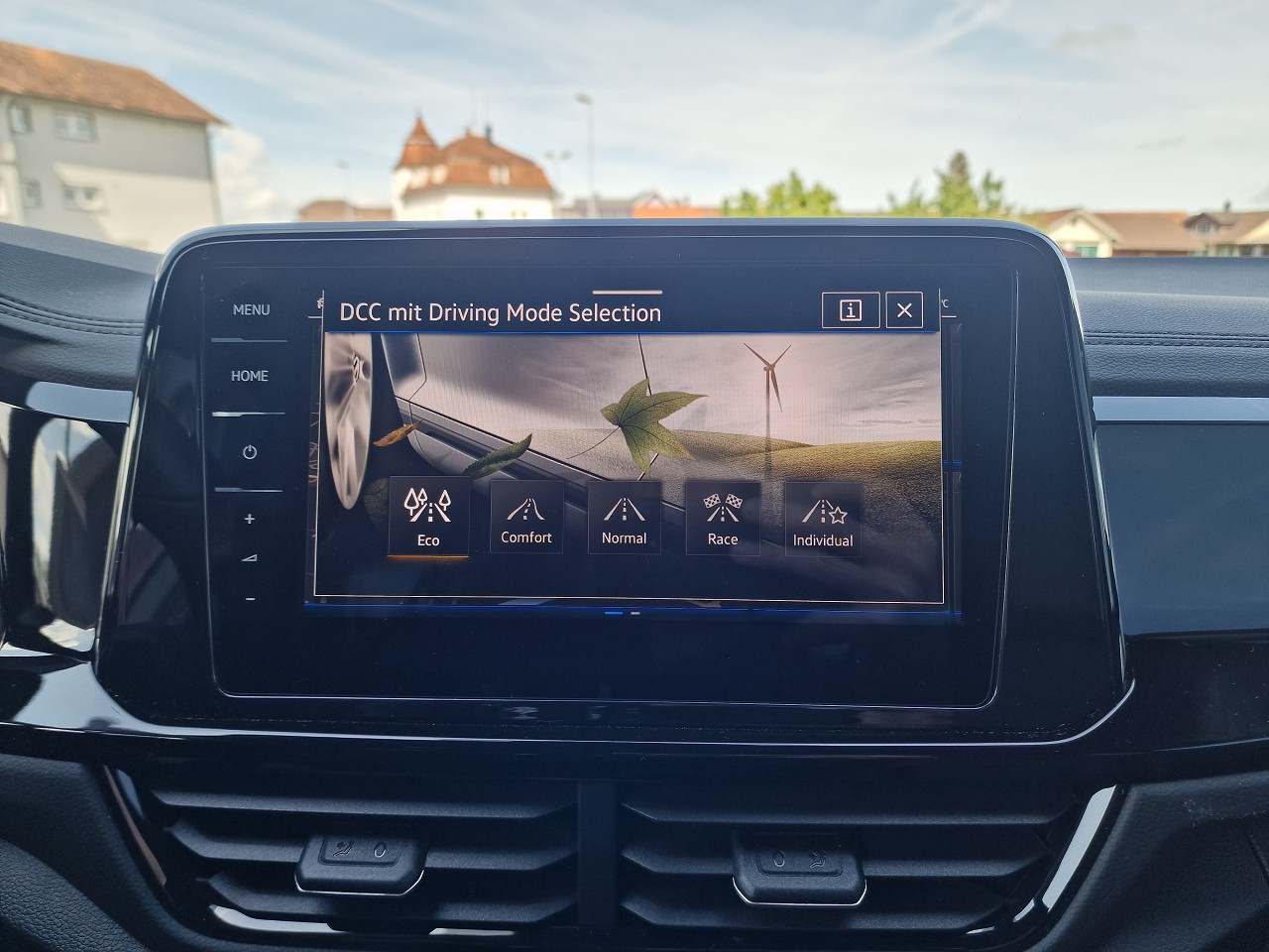 VW T-Roc 2.0 TSI R DSG 4Motion-image-24