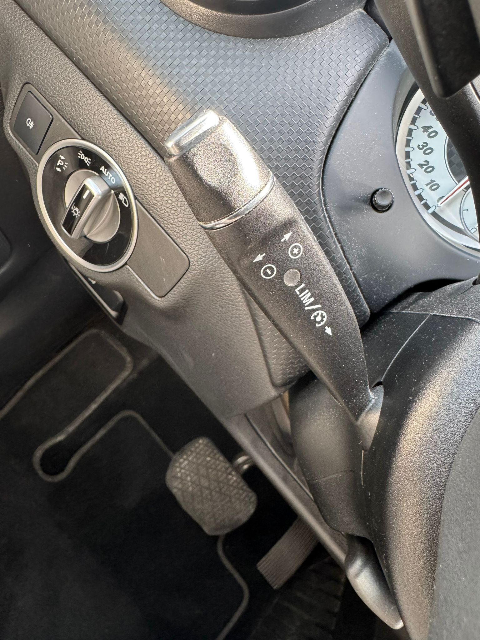 MERCEDES-BENZ A 220 CDI 4Matic 7G-DCT-image-11