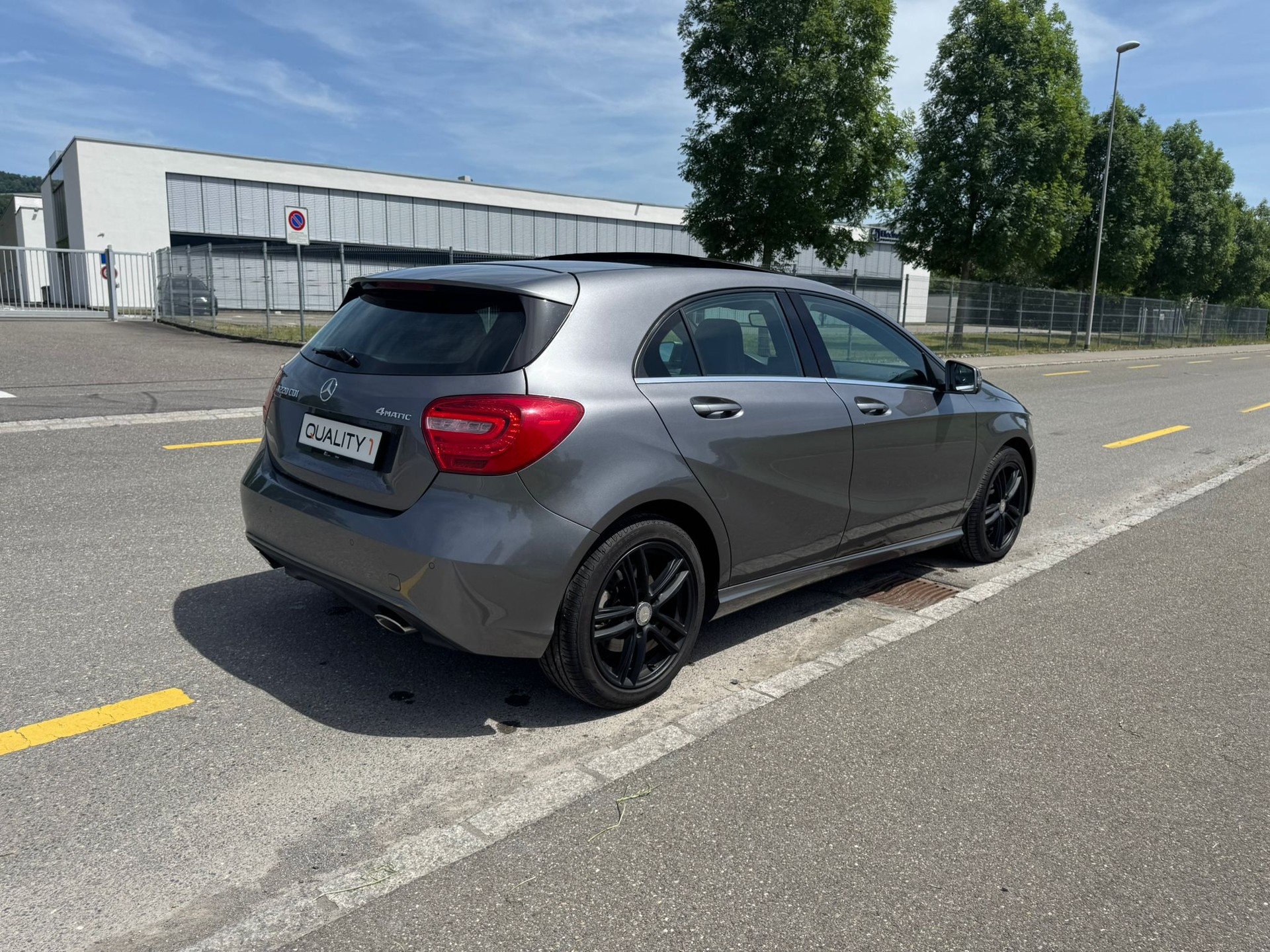 MERCEDES-BENZ A 220 CDI 4Matic 7G-DCT-image-4