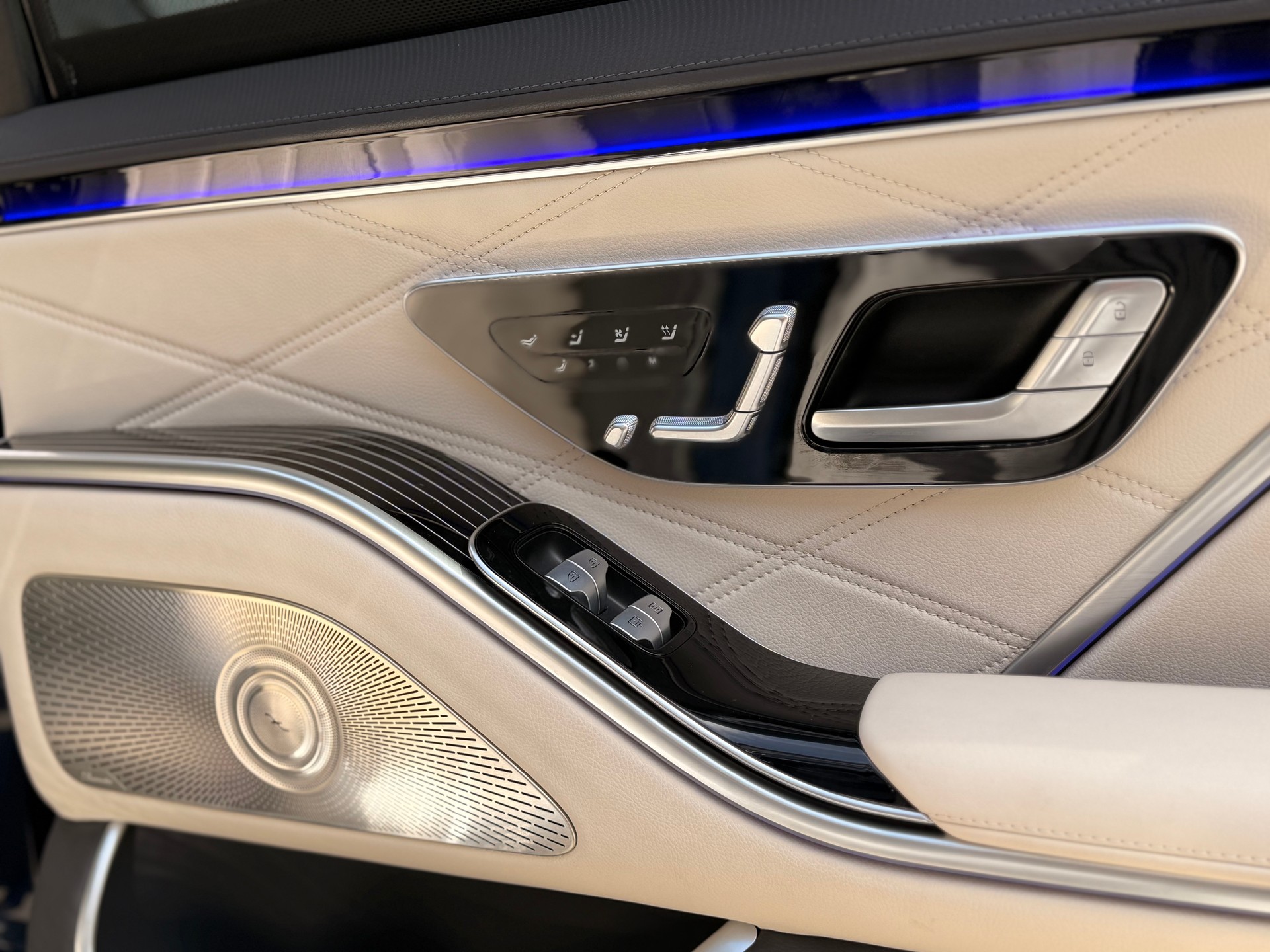 MERCEDES-BENZ S 580 4Matic Maybach *First Class*-image-17
