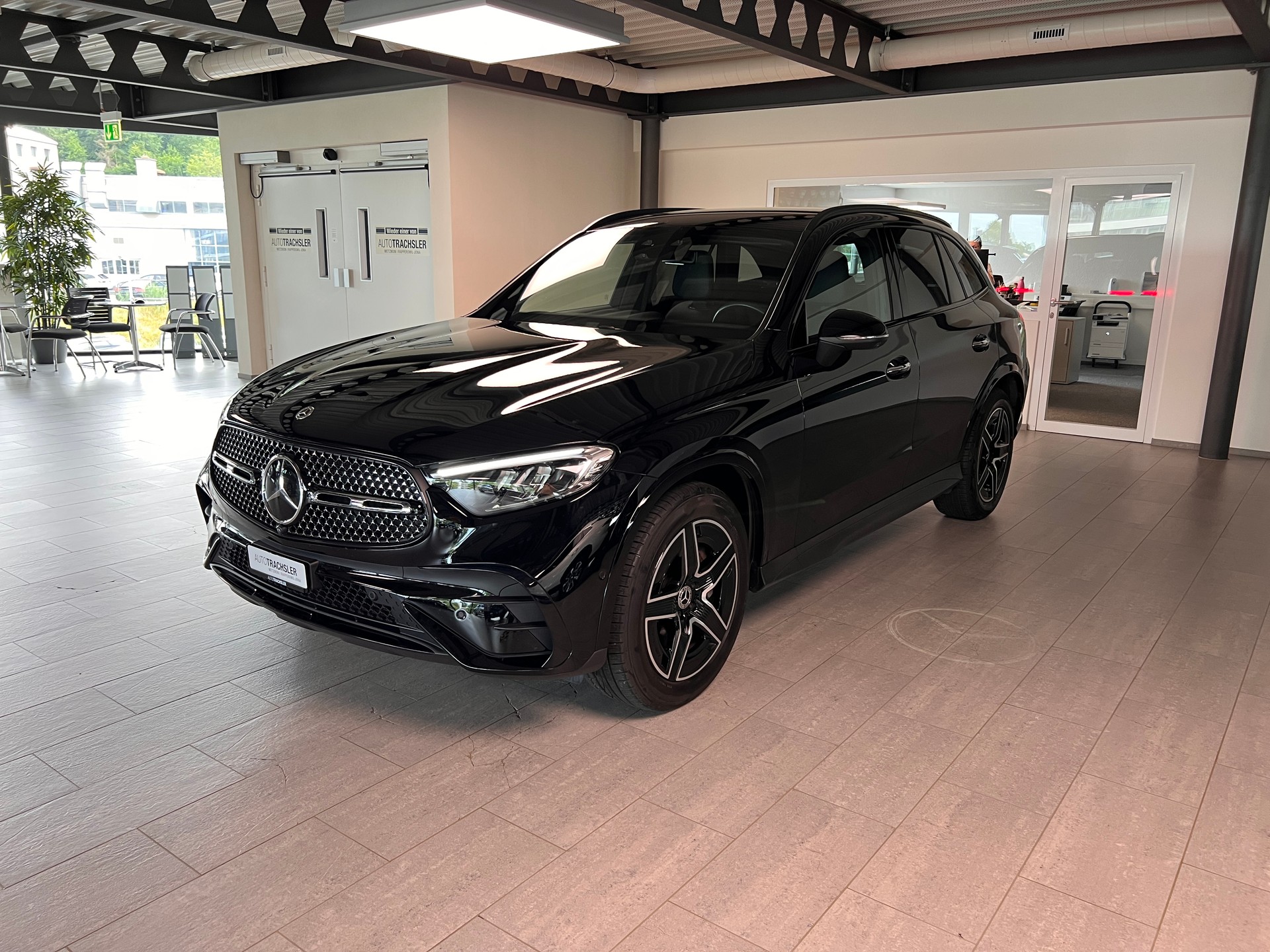 MERCEDES-BENZ GLC 220 d 4Matic 9G-Tronic-image-2
