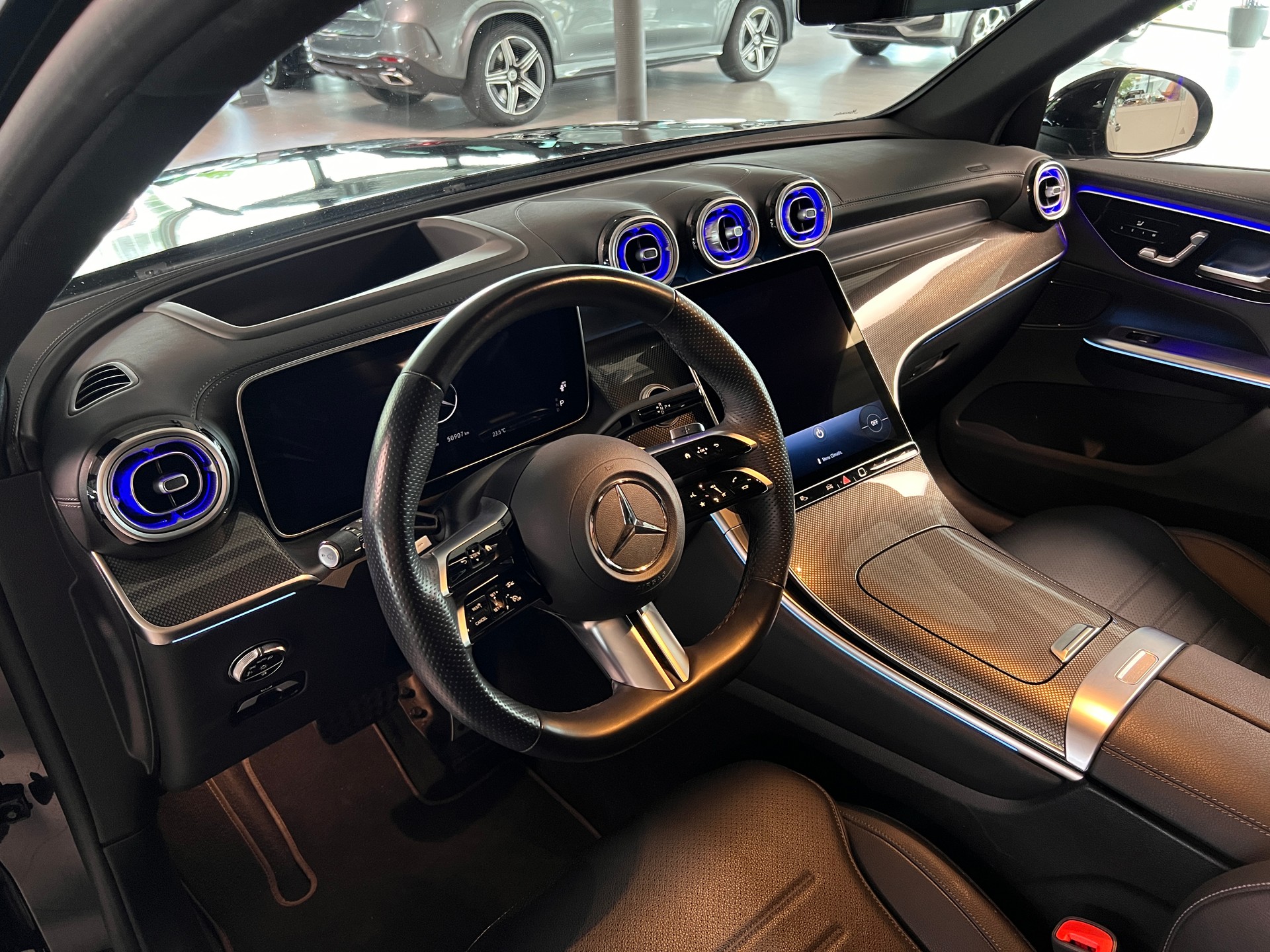 MERCEDES-BENZ GLC 220 d 4Matic 9G-Tronic-image-8