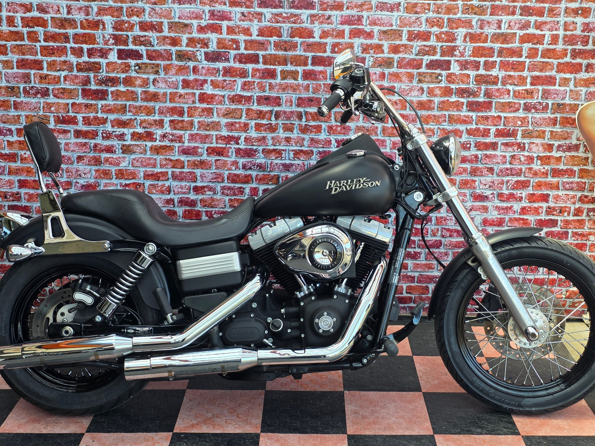 HARLEY-DAVIDSON FXDB Dyna Street Bob ABS-image-2