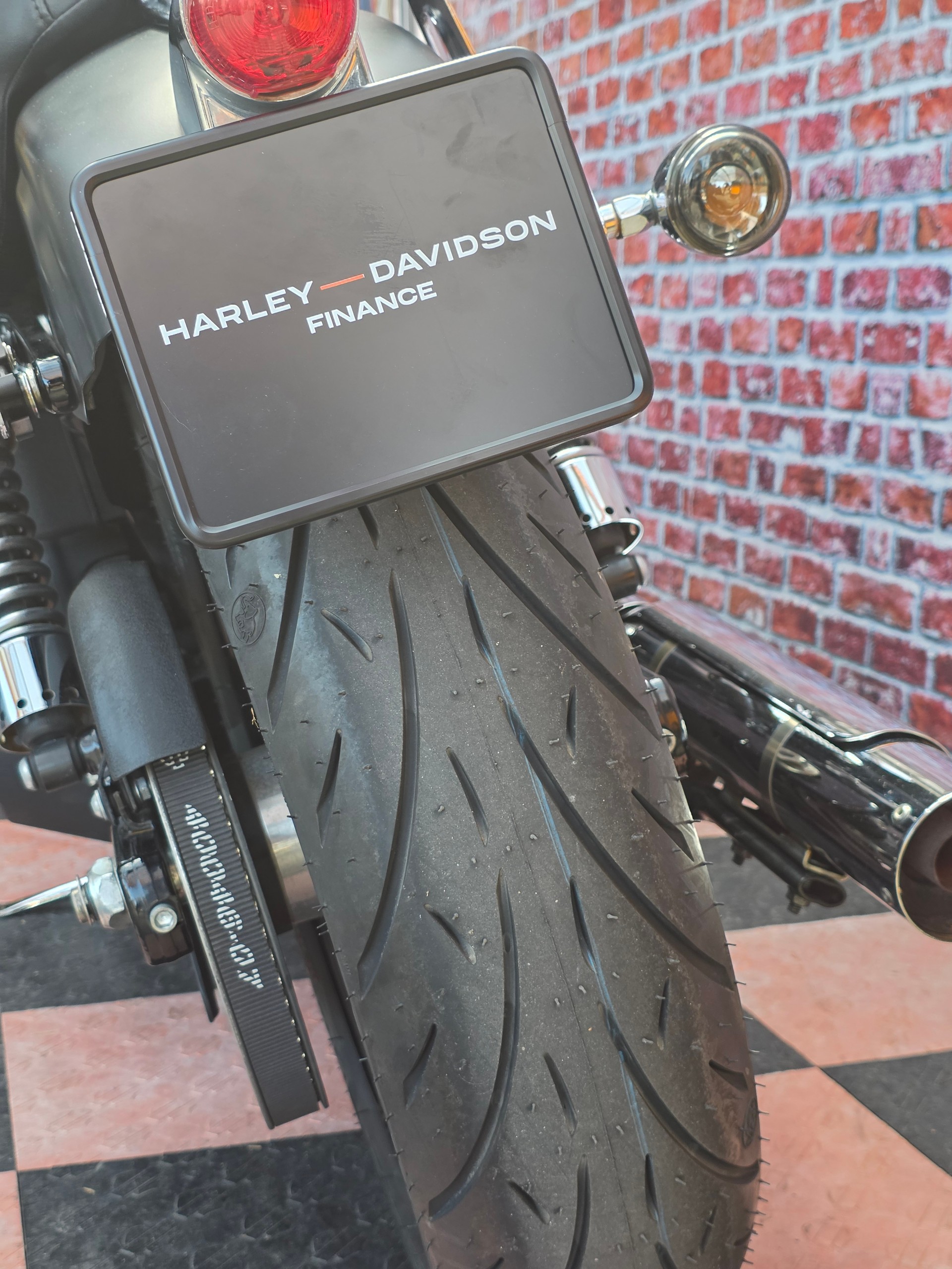 HARLEY-DAVIDSON FXDB Dyna Street Bob ABS-image-13