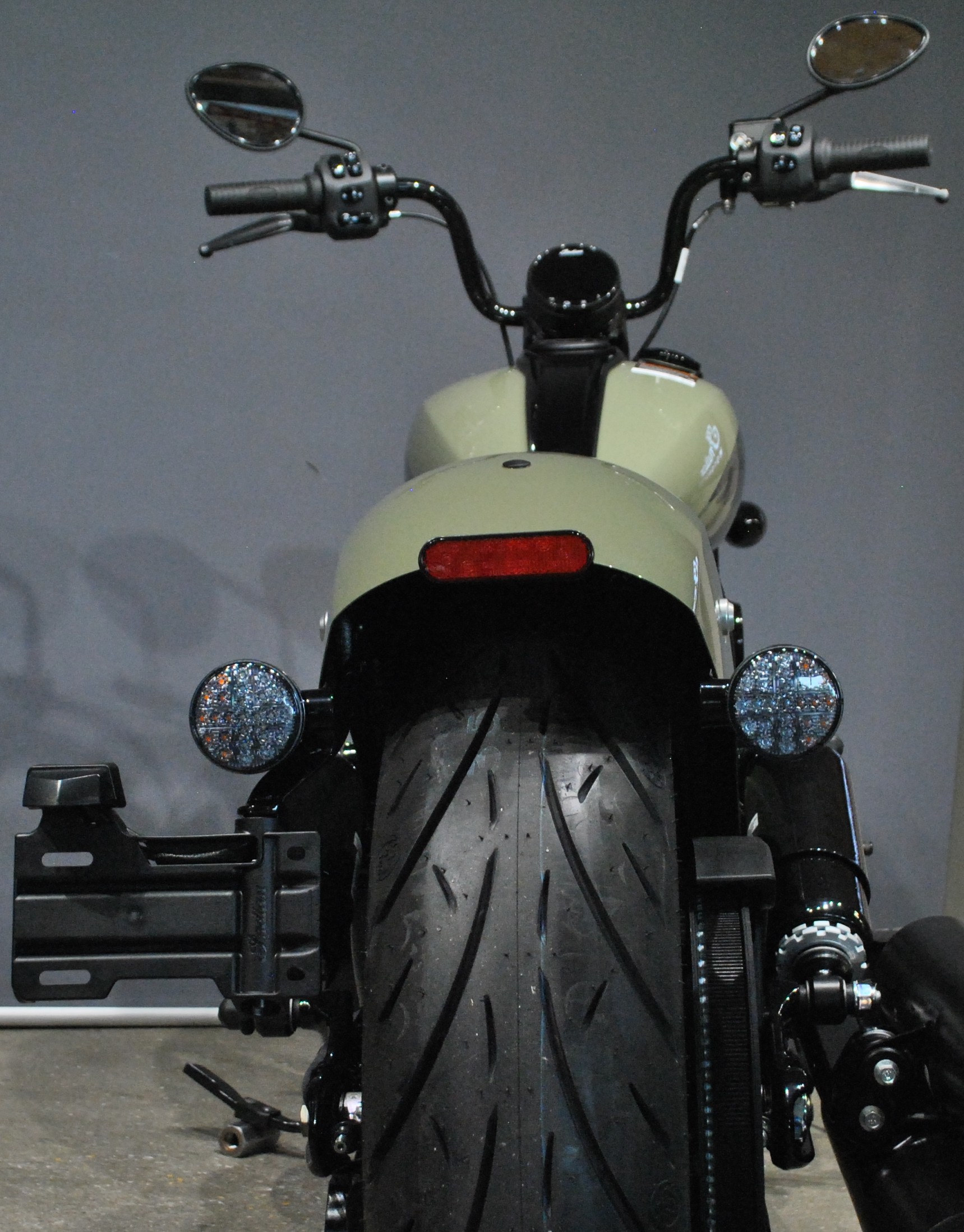 INDIAN Chief Bobber Dark Horse-image-7