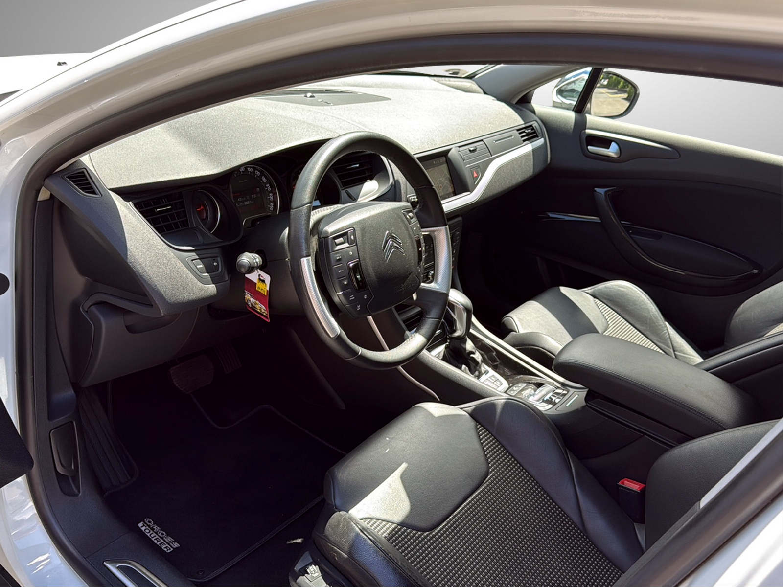 CITROEN C5 Tourer 2.0 HDi CrossTourer Automatic-image-18