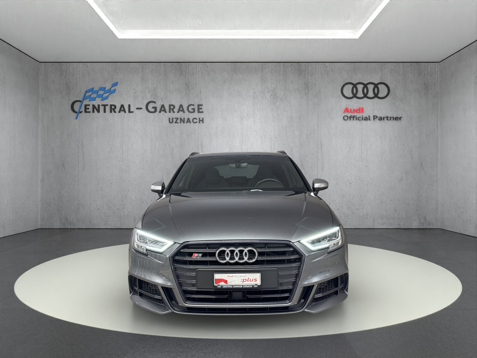AUDI S3 Sportback 2.0 TFSI quattro S-tronic-showroom-element-1