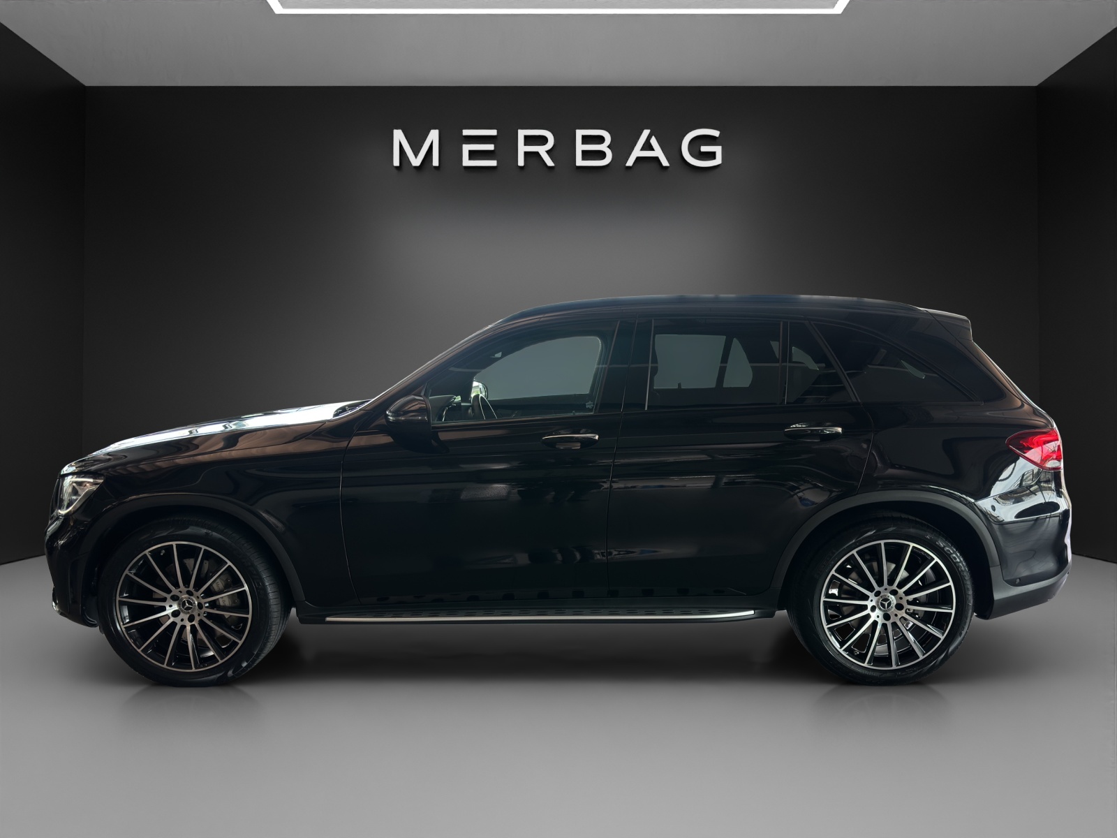 MERCEDES-BENZ GLC 220 d AMG Line 4Matic-image-2