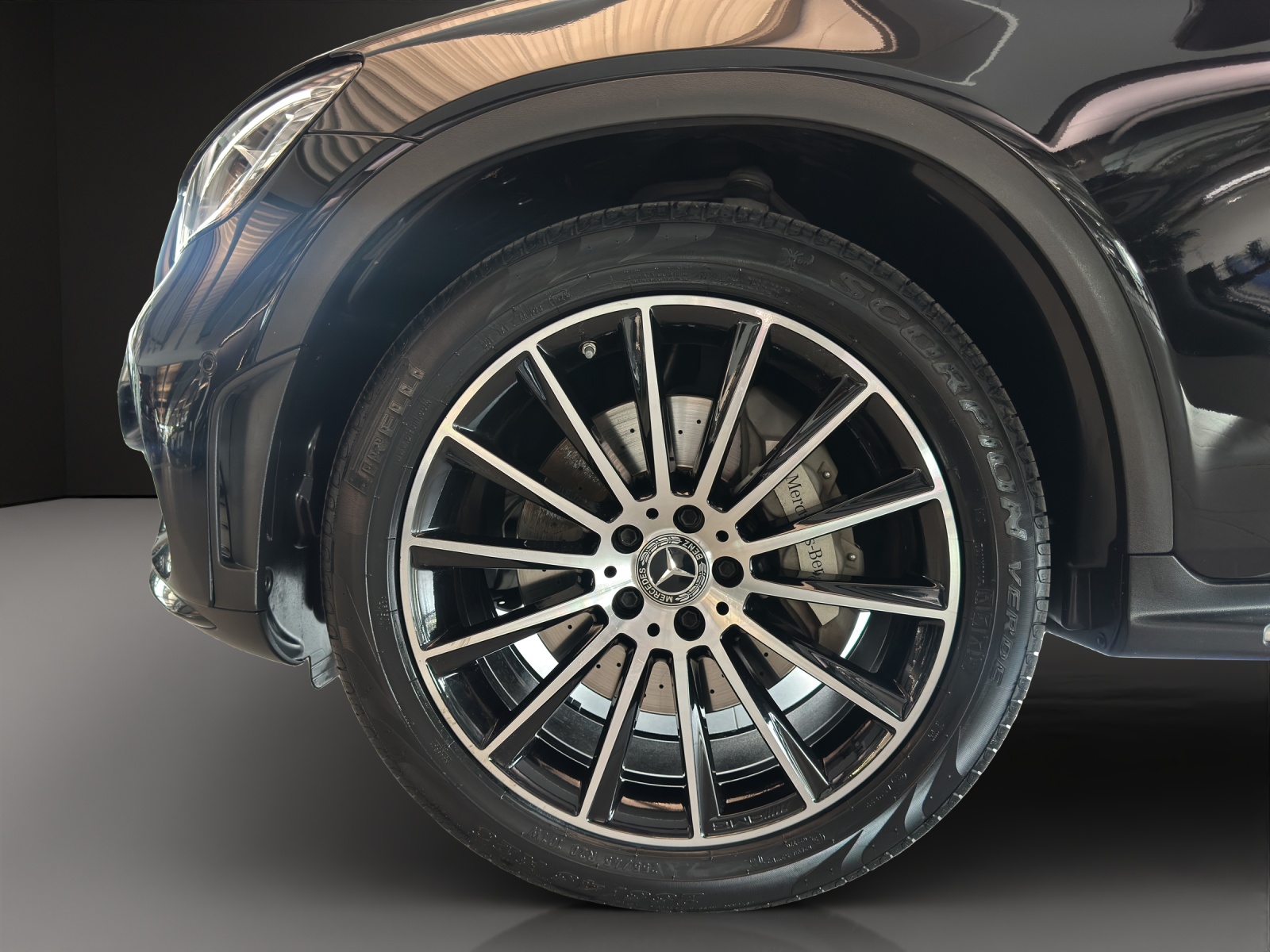 MERCEDES-BENZ GLC 220 d AMG Line 4Matic-image-7