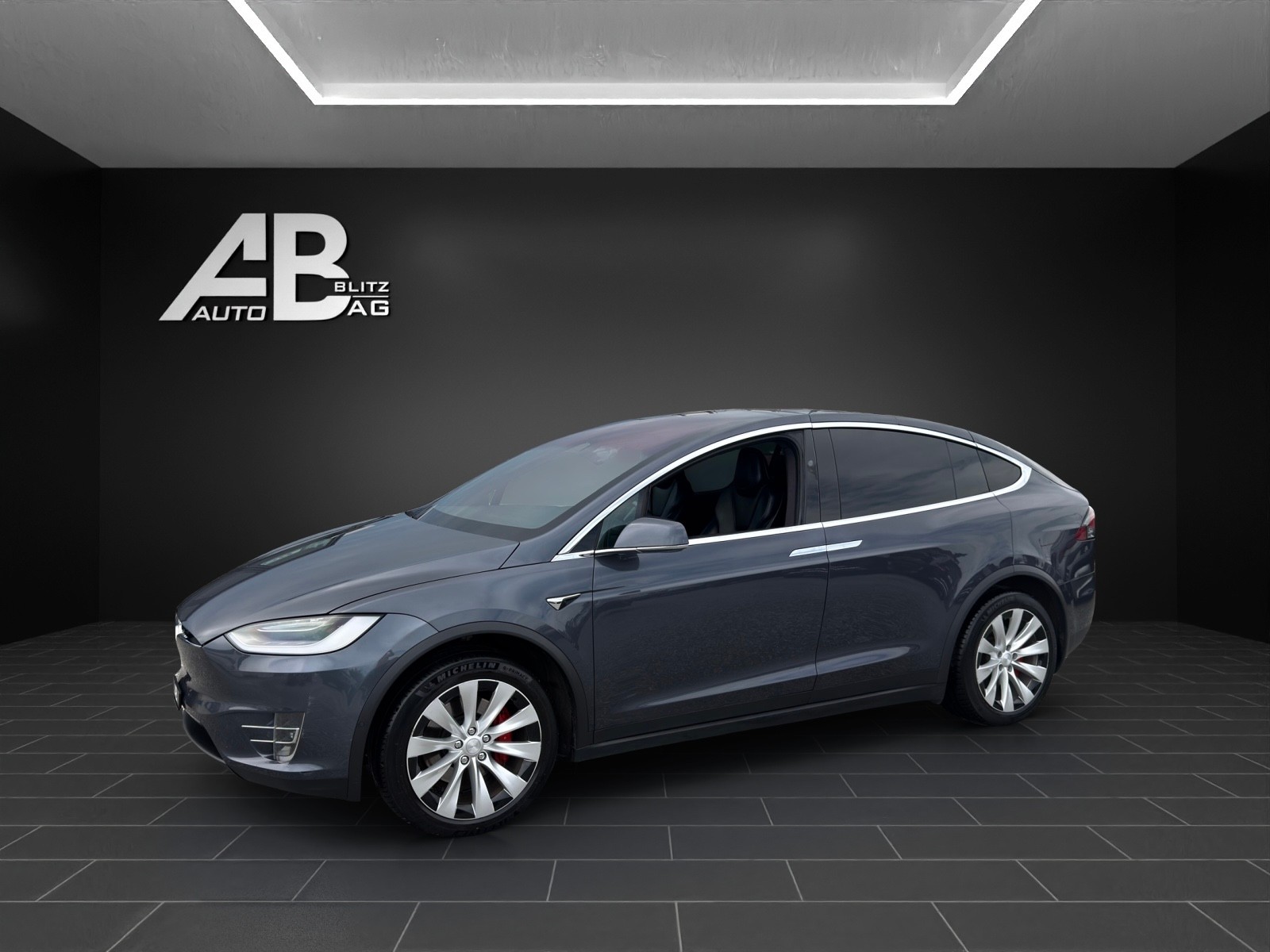 TESLA Model X Performance Ludicrous 4x4 mit 796 PS * 7-Plätzer *-showroom-element-1