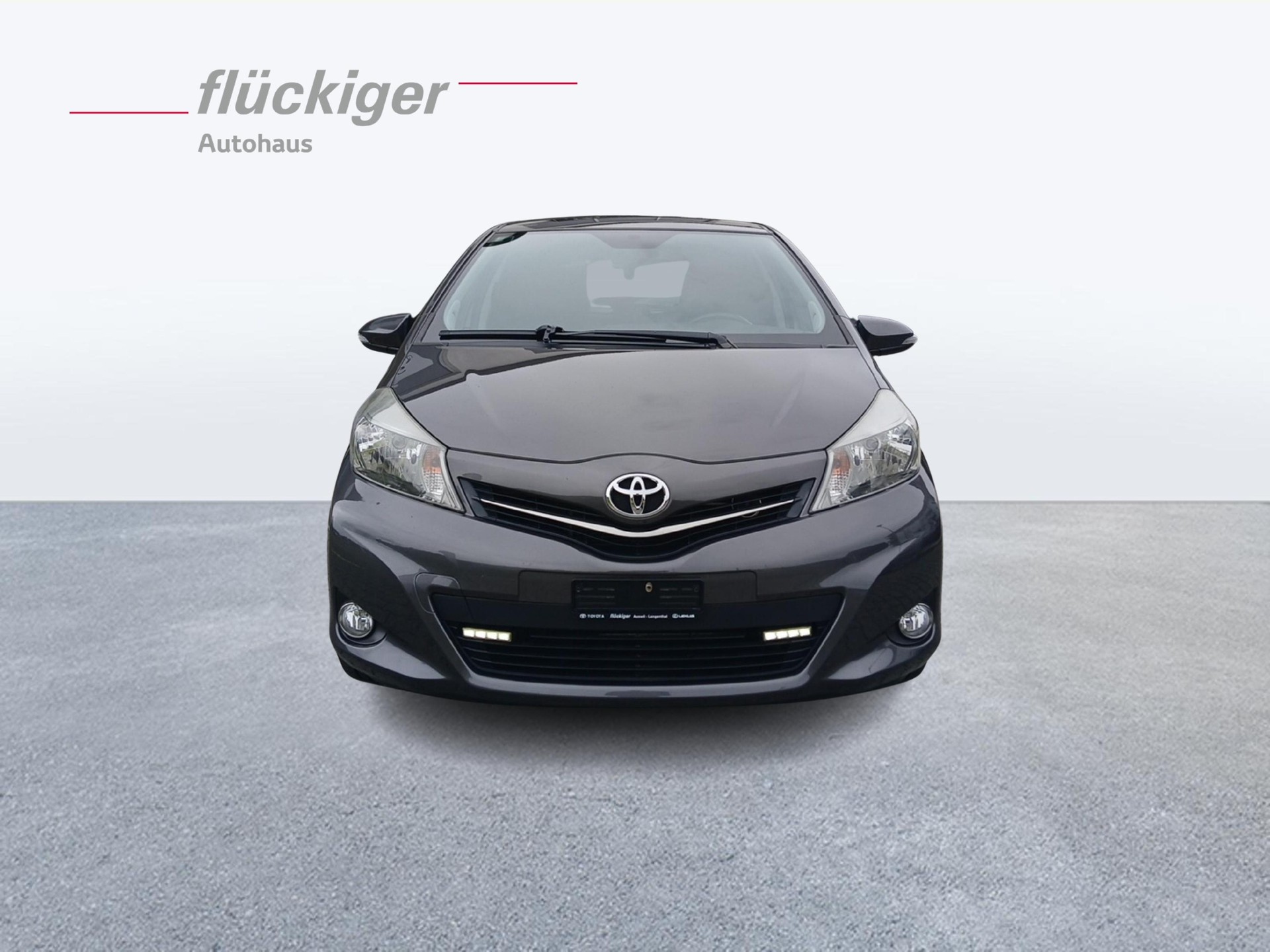 TOYOTA Yaris 1.33 VVT-i Style-showroom-element-1