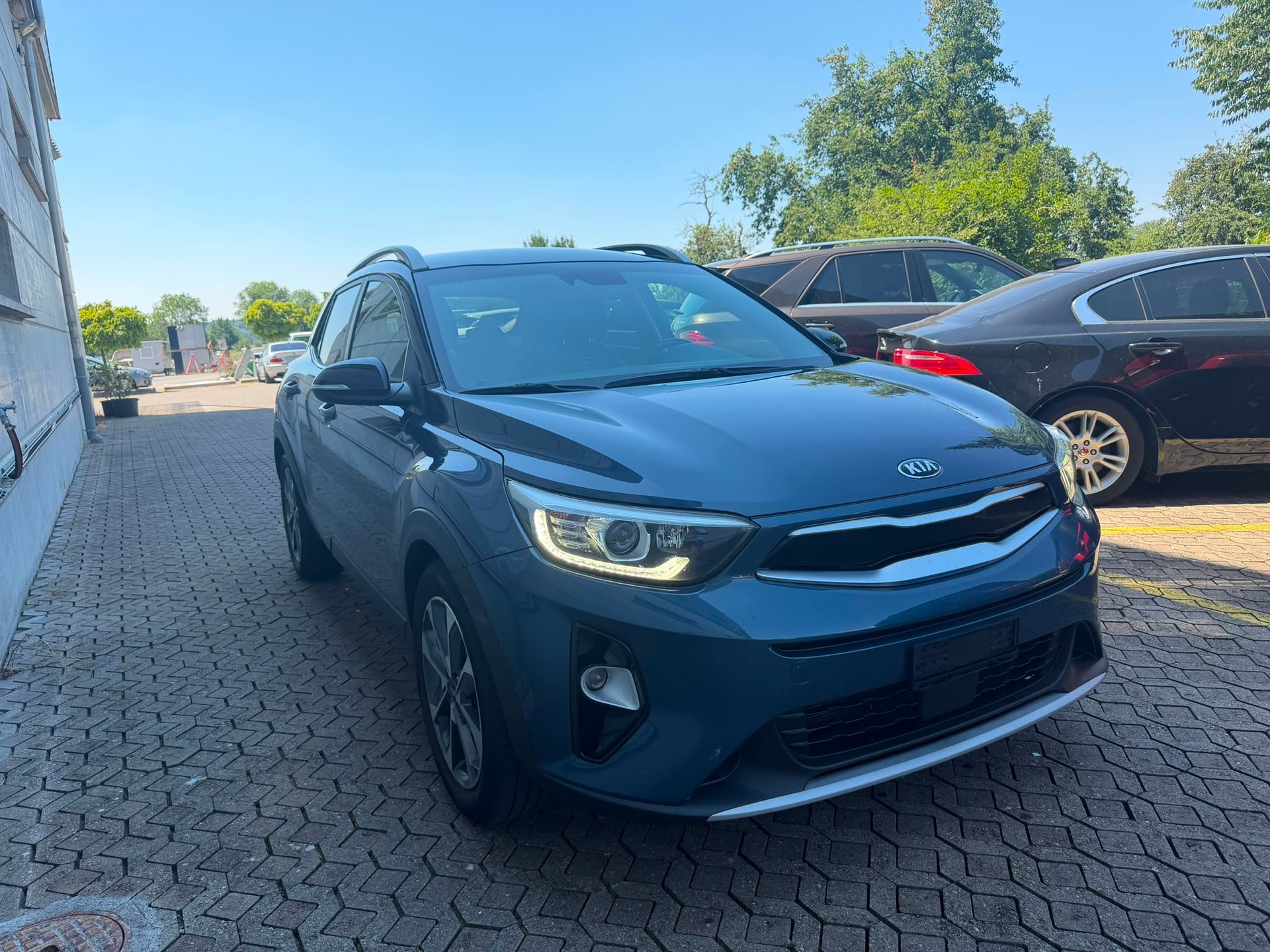 KIA Stonic 1.0 T-GDi-showroom-element-2