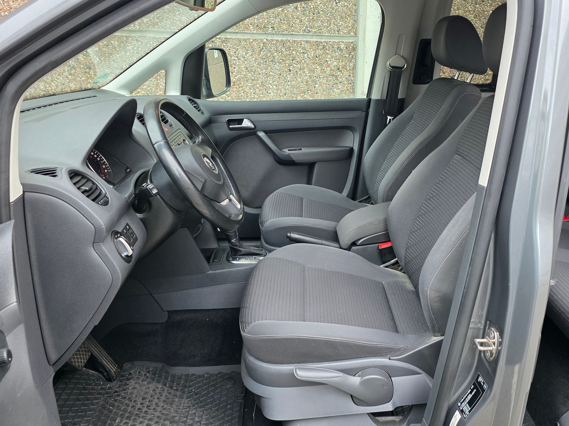 VW Caddy 1.6 TDI CR Highline ADSG-image-8