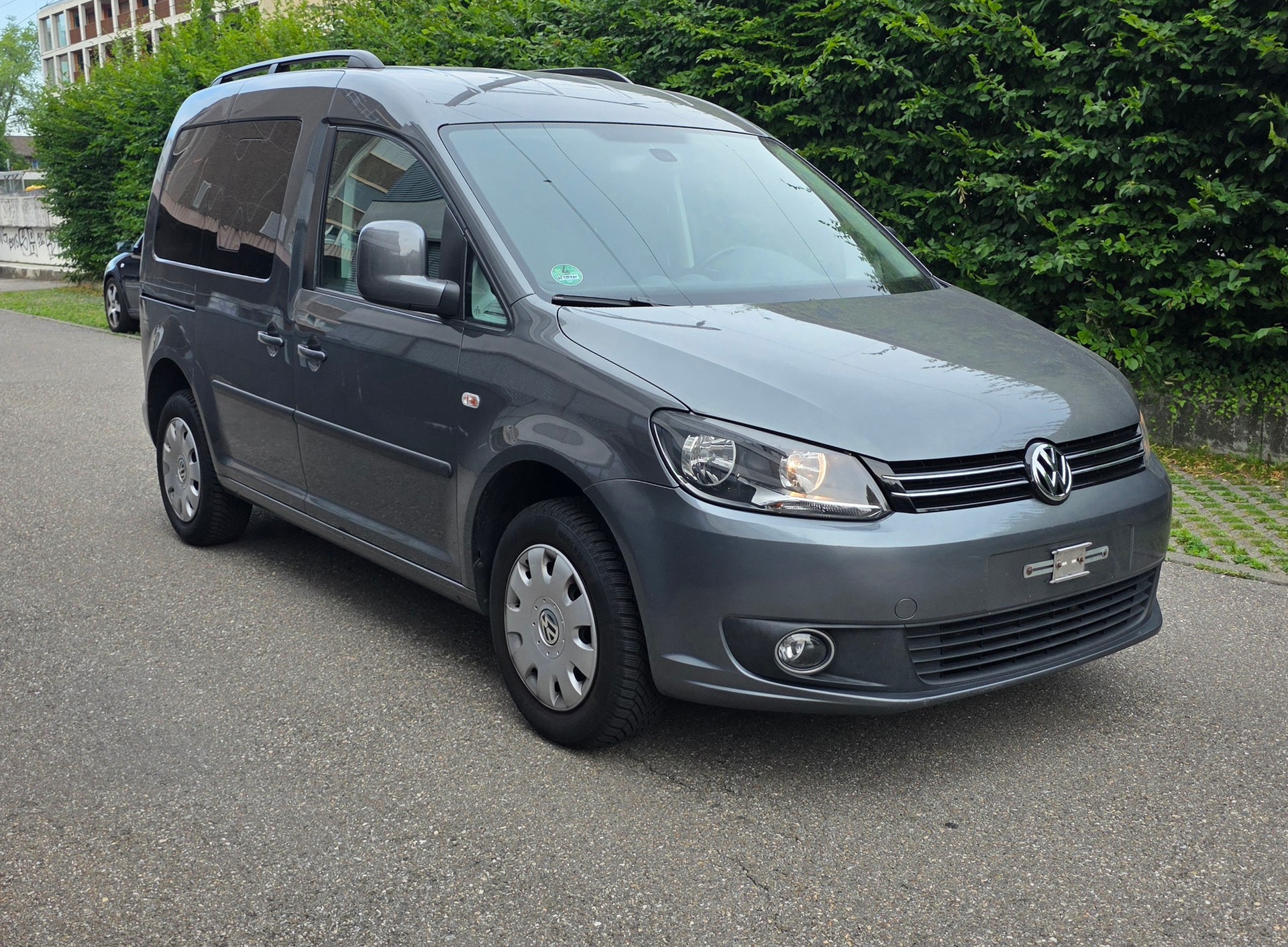 VW Caddy 1.6 TDI CR Highline ADSG-image-2