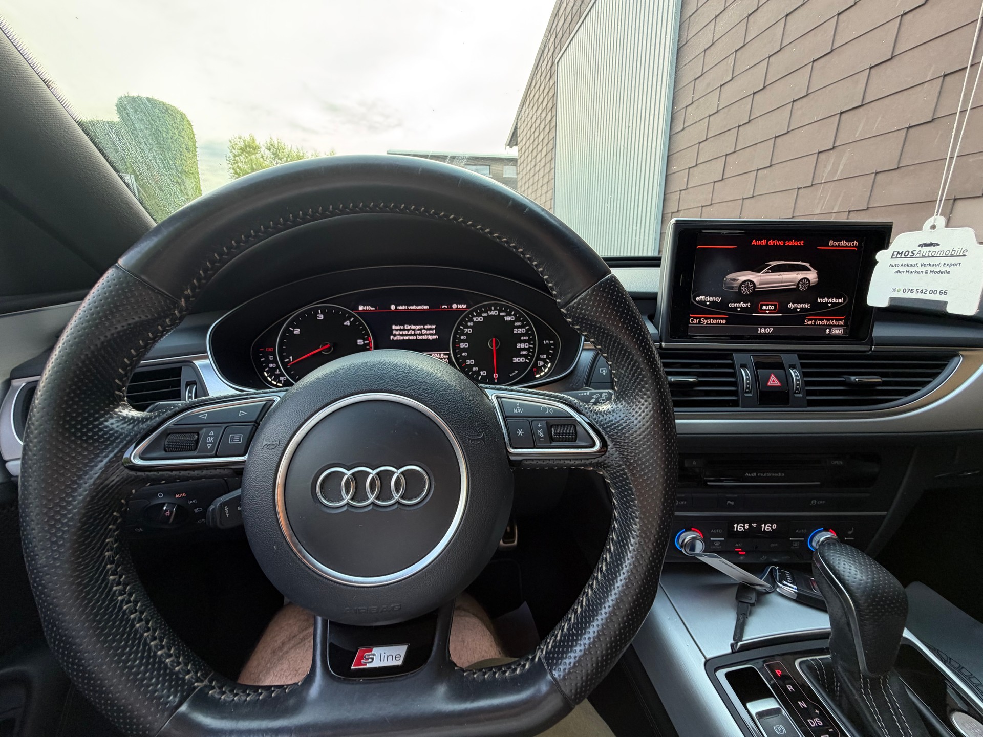 AUDI A6 Avant 2.0 TDI Attraction S-tronic **S-Line**-image-11