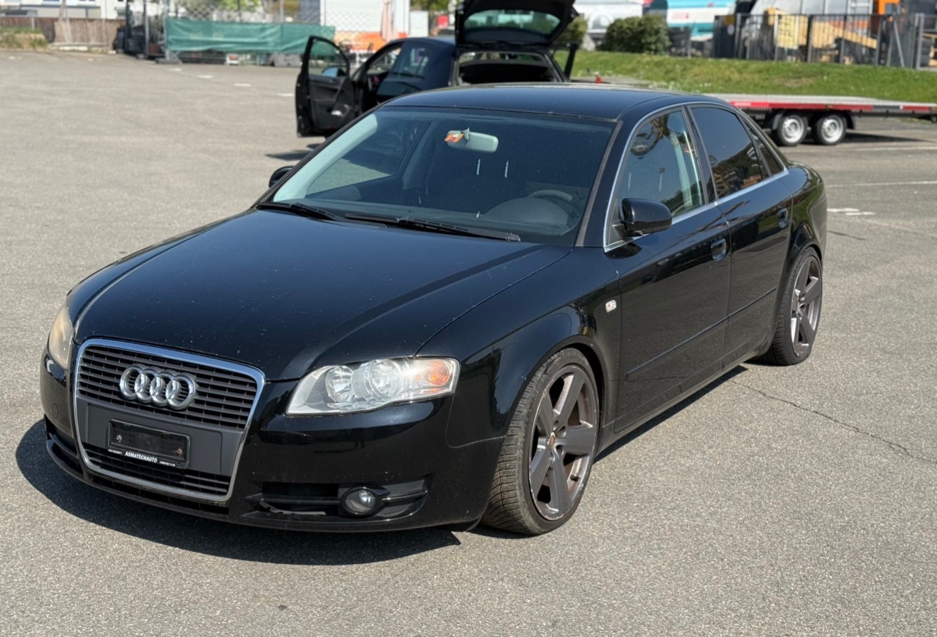 AUDI A4 Limousine 1.9 TDI-image-1