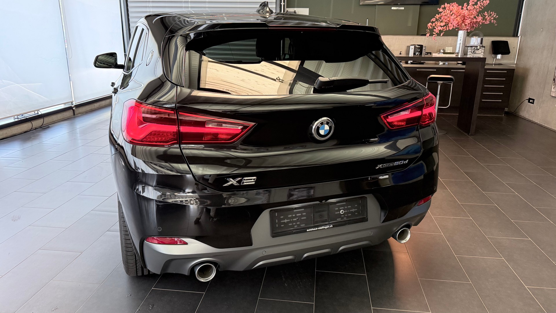 BMW X2 20d xDrive-image-19