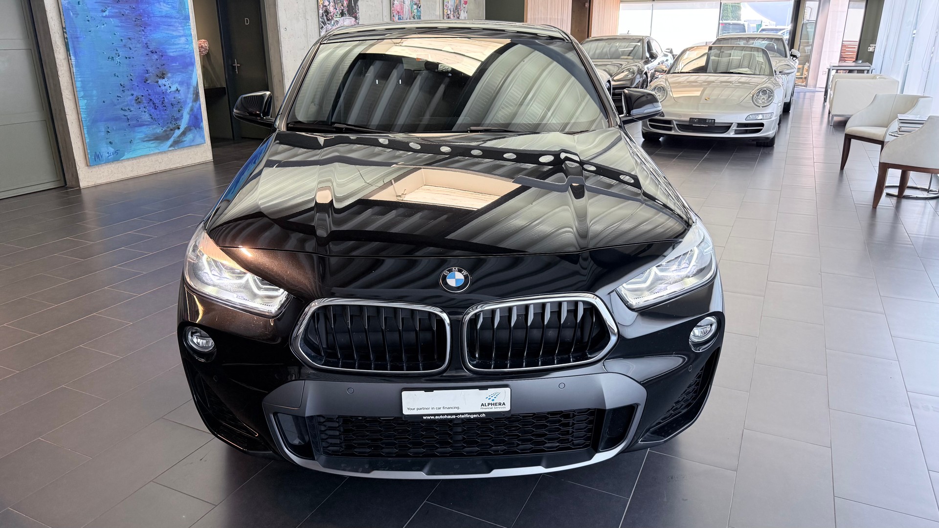 BMW X2 20d xDrive-showroom-element-3