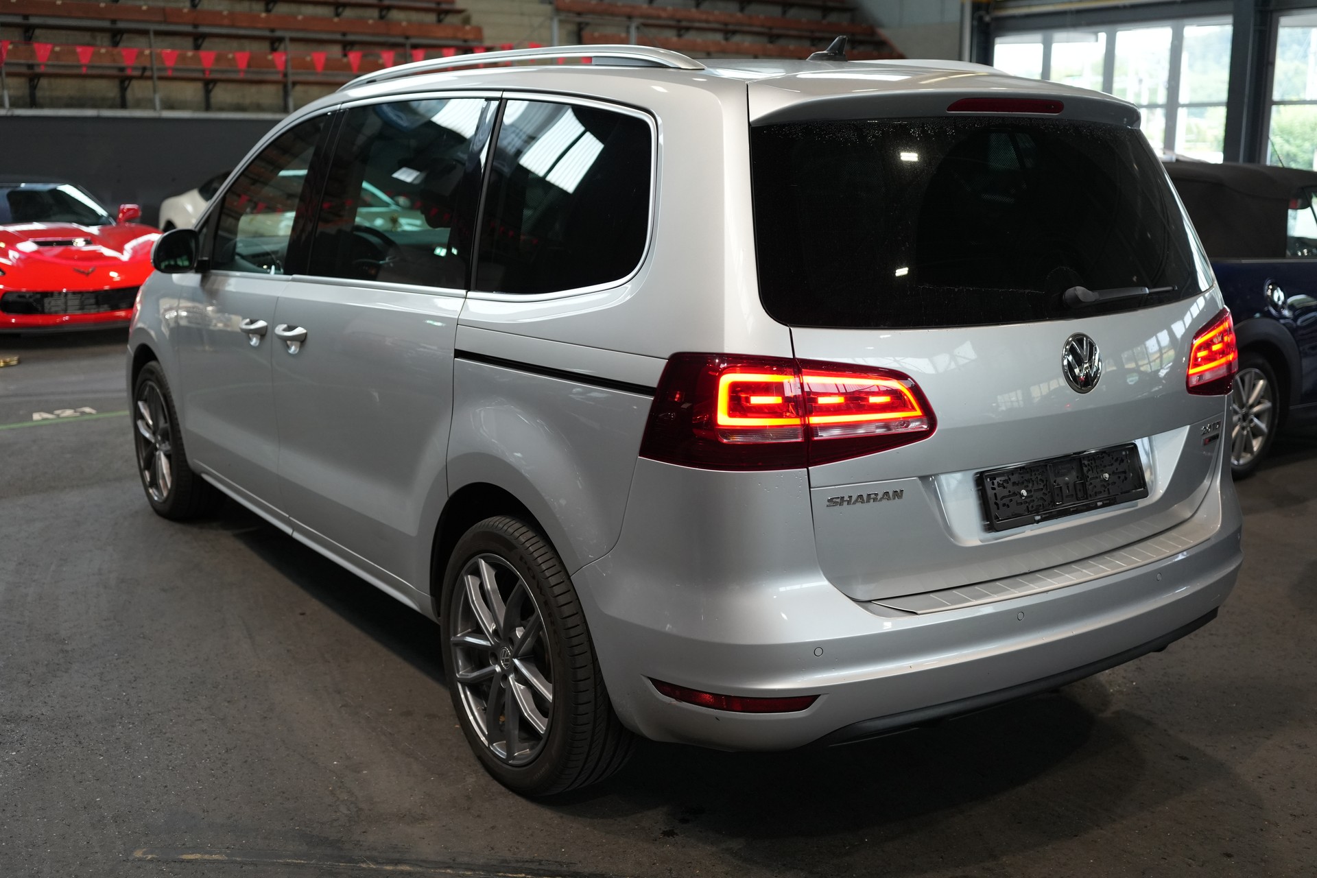 VW Sharan 2.0 TDI BMT Comfortline 4Motion DSG-showroom-element-1