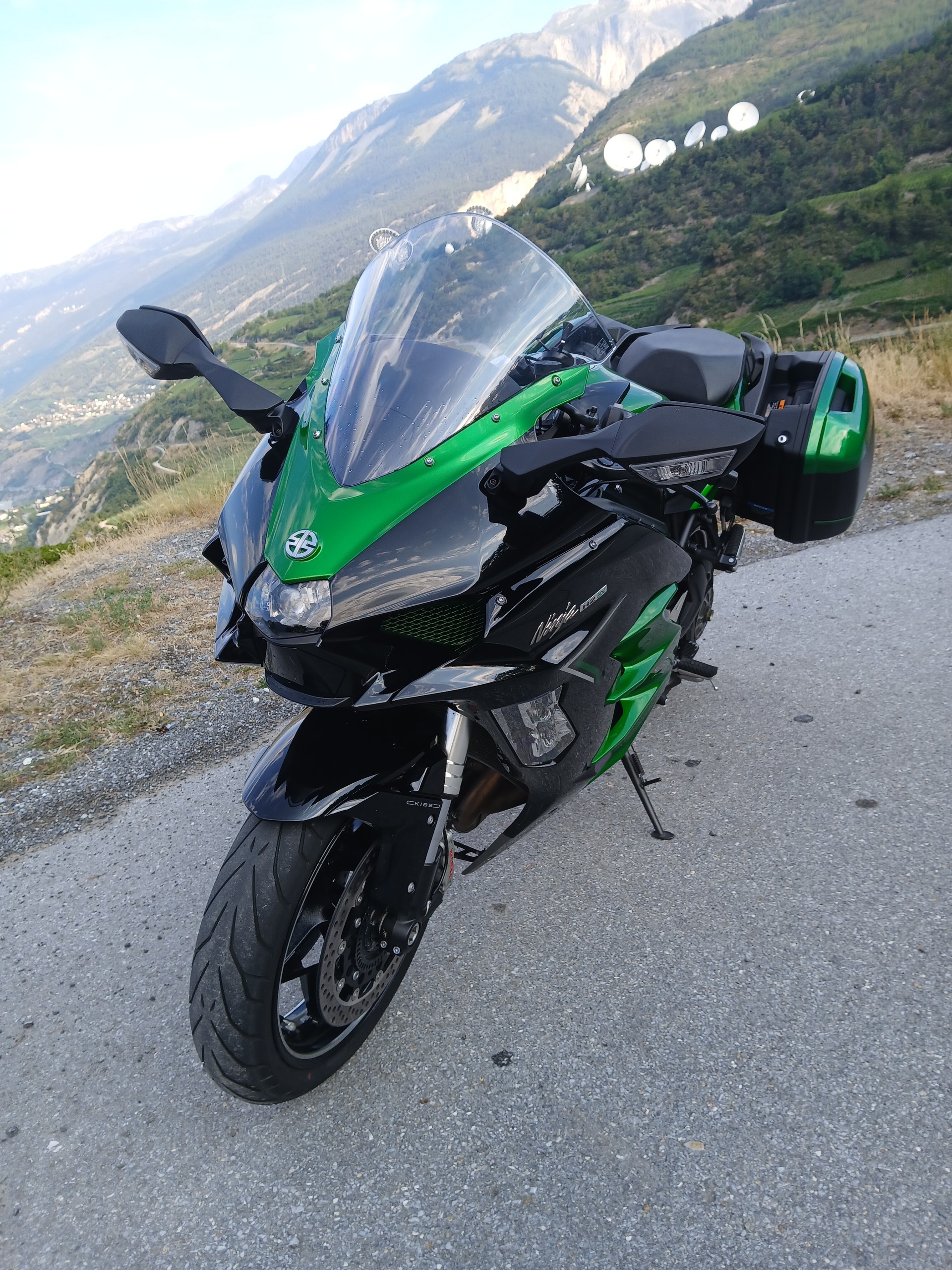 KAWASAKI Ninja H2 SX SE Tourer-image-2