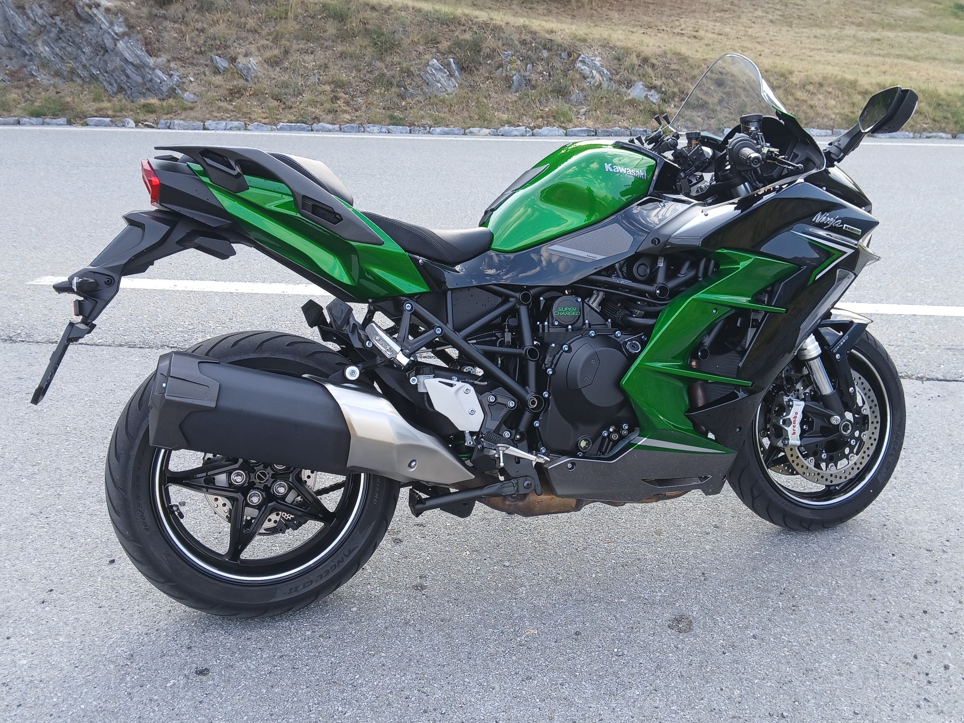 KAWASAKI Ninja H2 SX SE Tourer-image-4