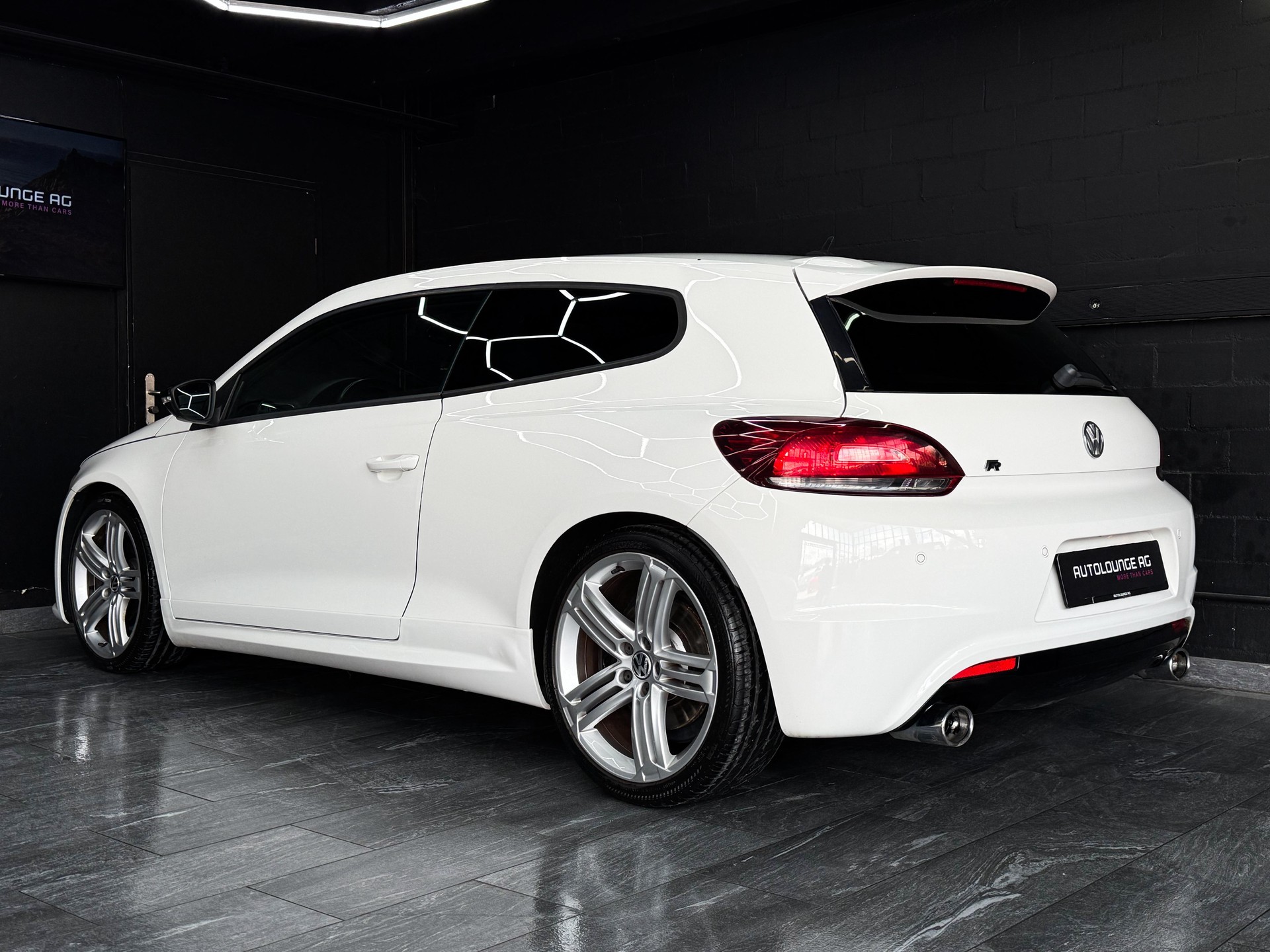VW Scirocco 2.0 TSI R DSG-image-4