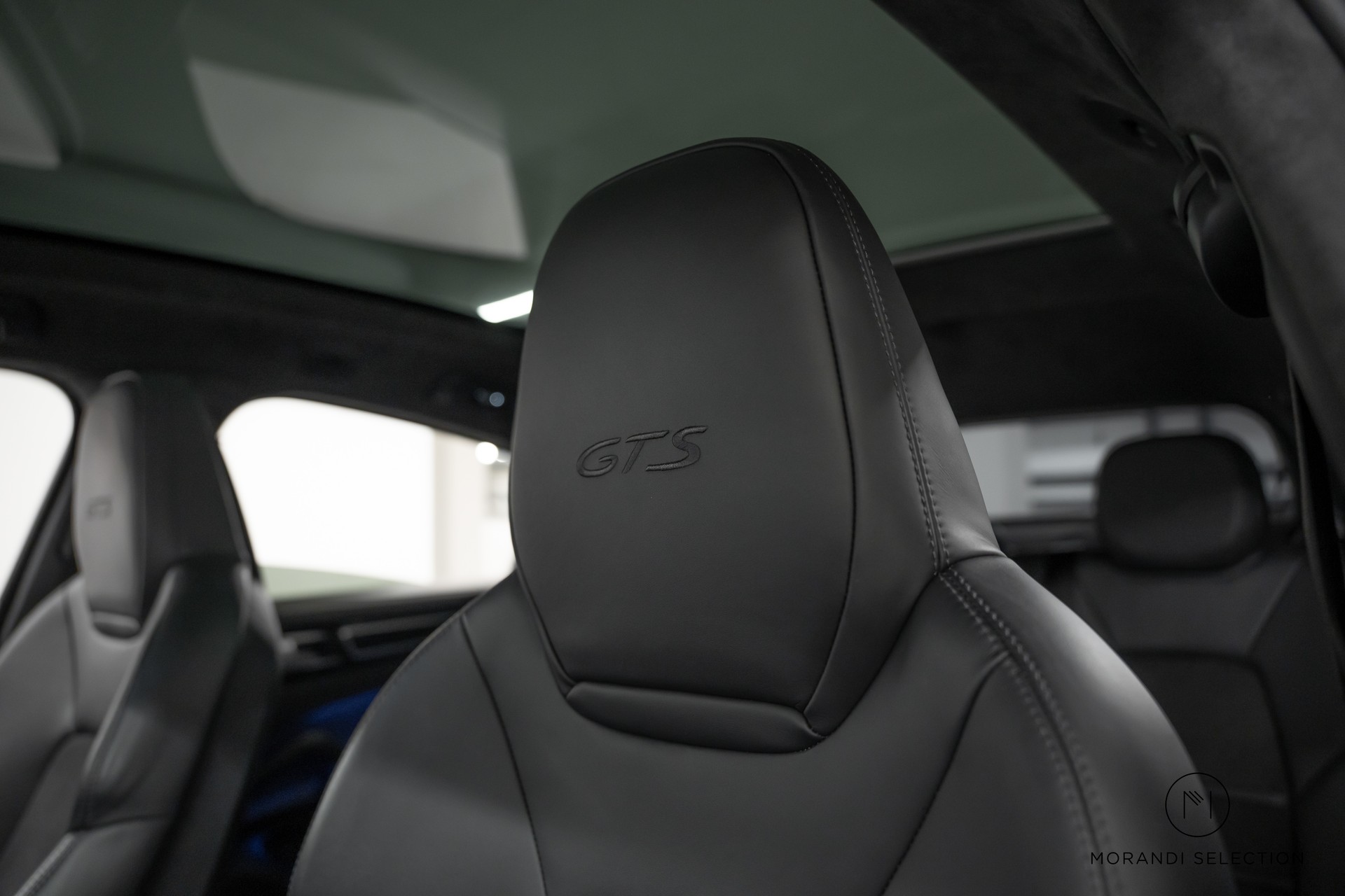 PORSCHE Cayenne Coupé 4.0 V8 GTS-image-20