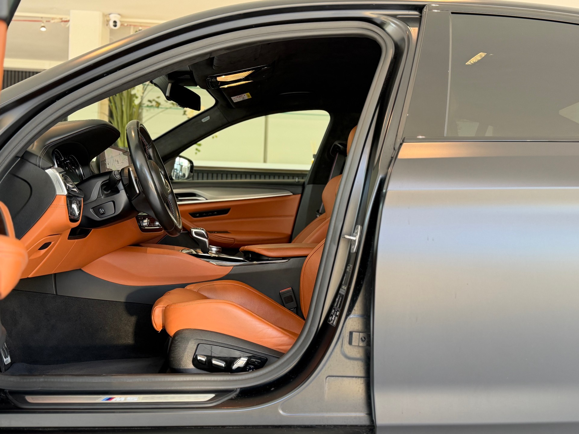 BMW M5 xDrive Drivelogic **Grail Auspuffanalge**-image-11
