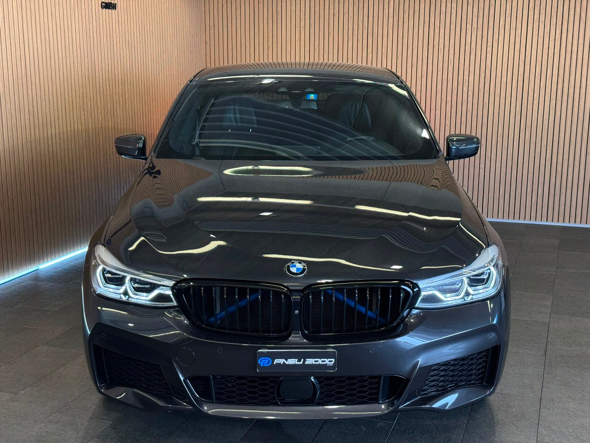 BMW 640i GT xDrive Steptronic-showroom-element-1