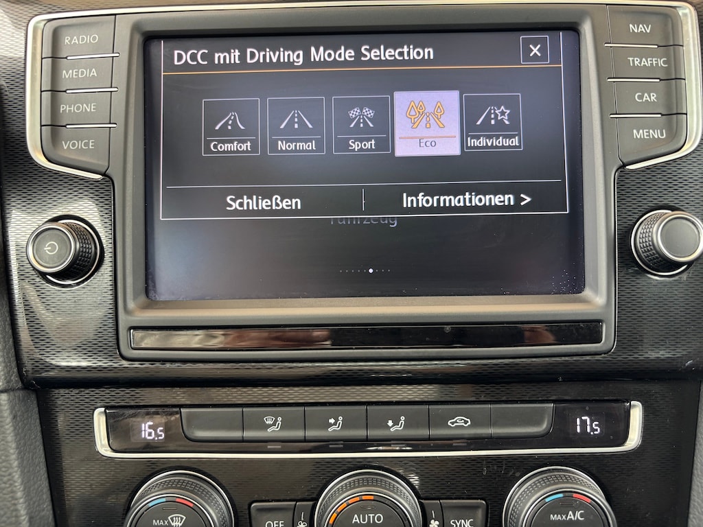 VW Golf 2.0 TSI GTI Performance DSG-image-11