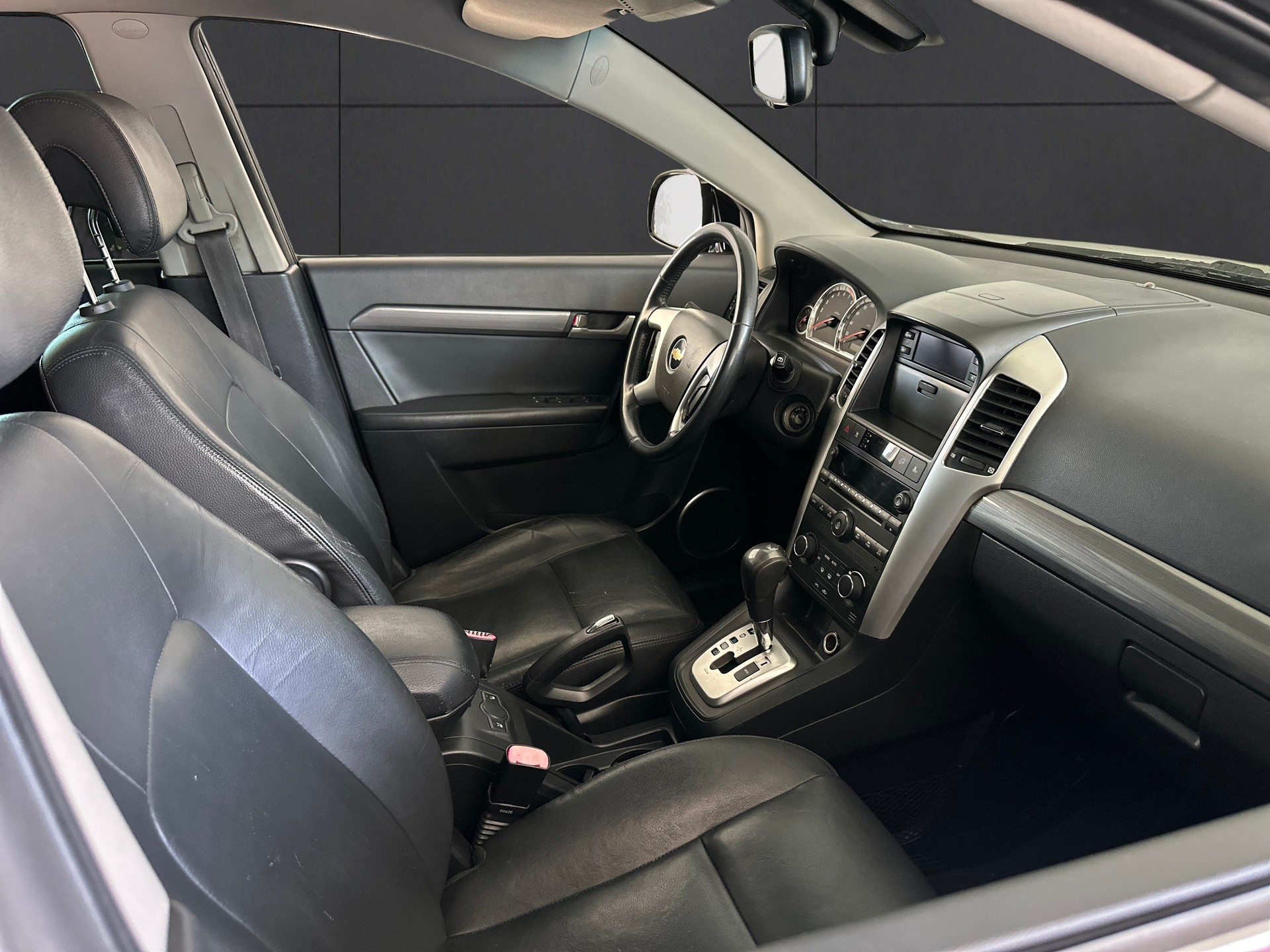 CHEVROLET Captiva 3.2 V6 LT Executive 4WD Automatic-image-5
