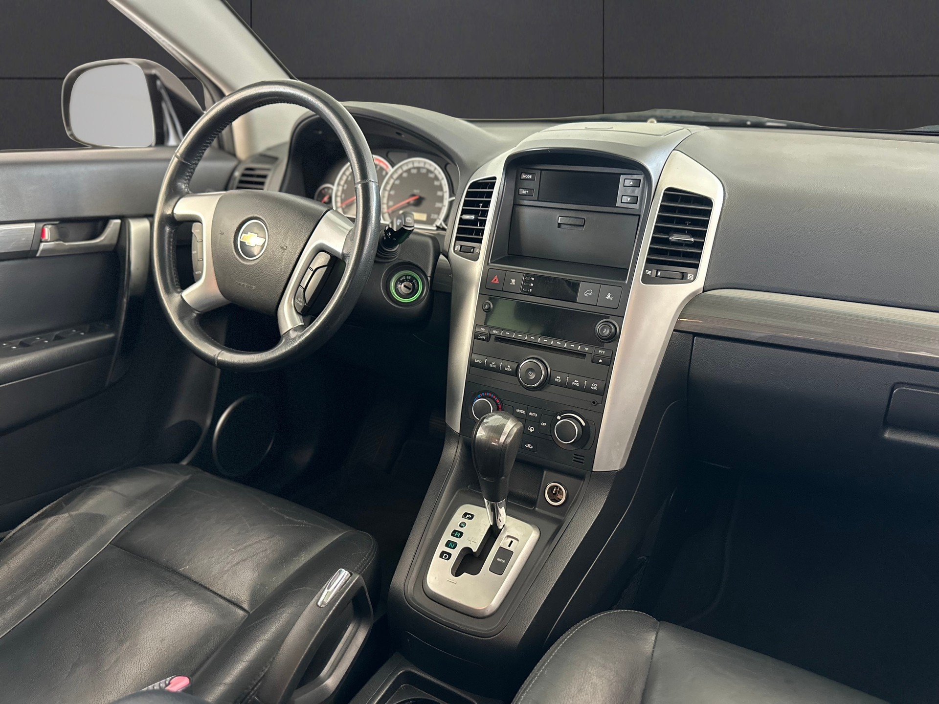 CHEVROLET Captiva 3.2 V6 LT Executive 4WD Automatic-image-13