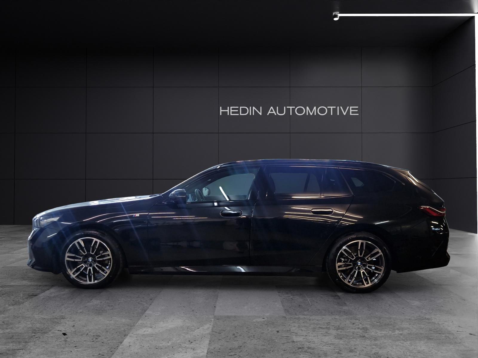 BMW 520d xDrive Touring-showroom-element-1