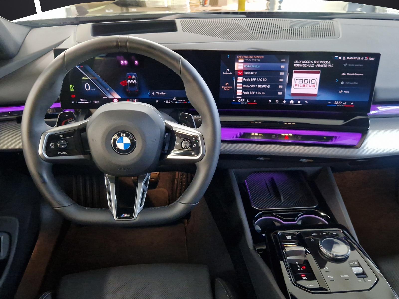 BMW 520d xDrive Touring-image-17