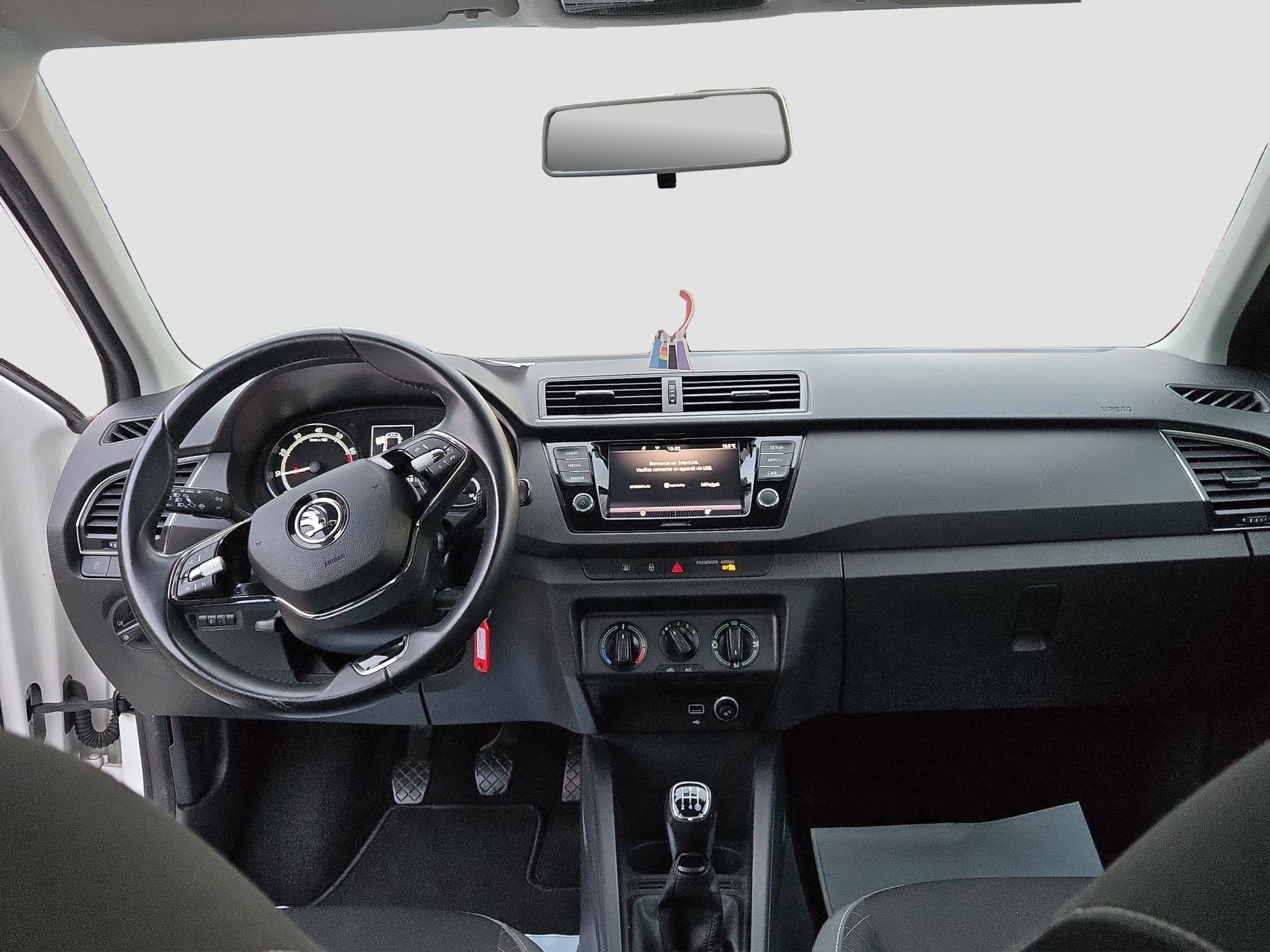 SKODA Fabia 1.0 MPI Ambition-image-12