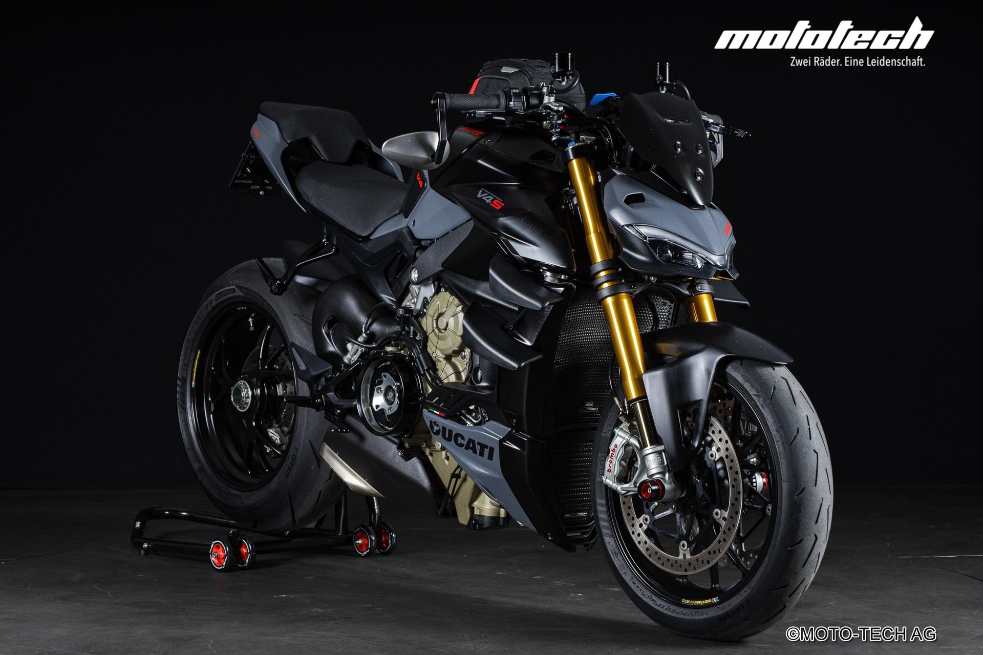 DUCATI Streetfighter V4 S-image-0