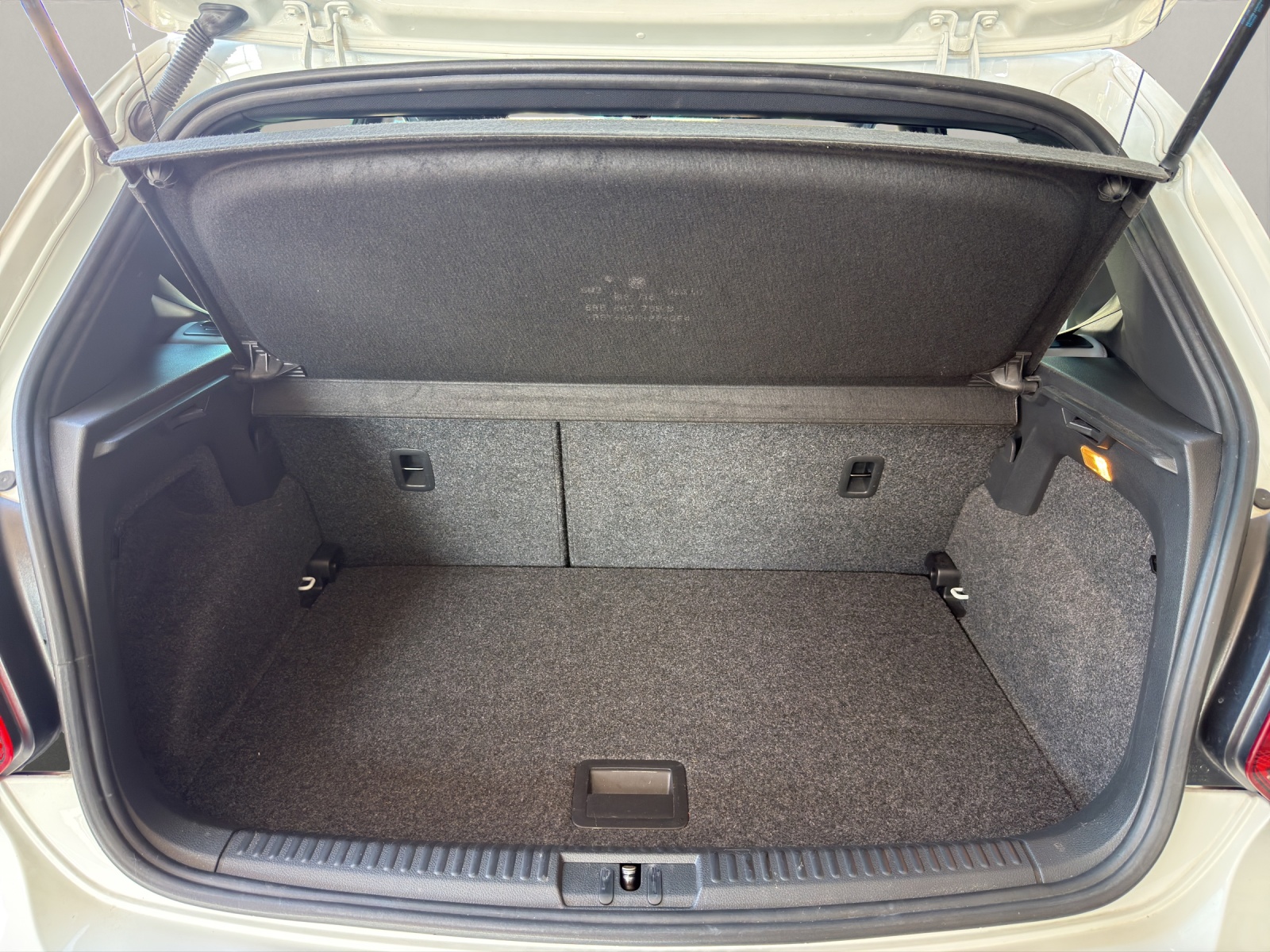 VW Polo 1.4 TSI BlueGT DSG-image-15