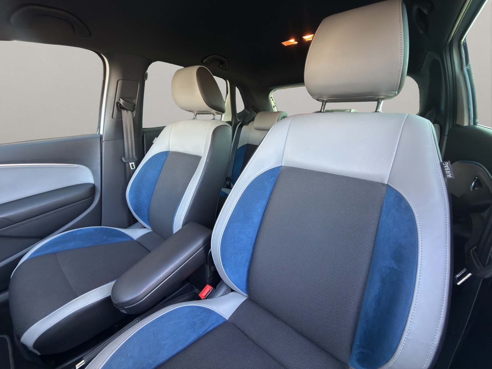 VW Polo 1.4 TSI BlueGT DSG-image-12